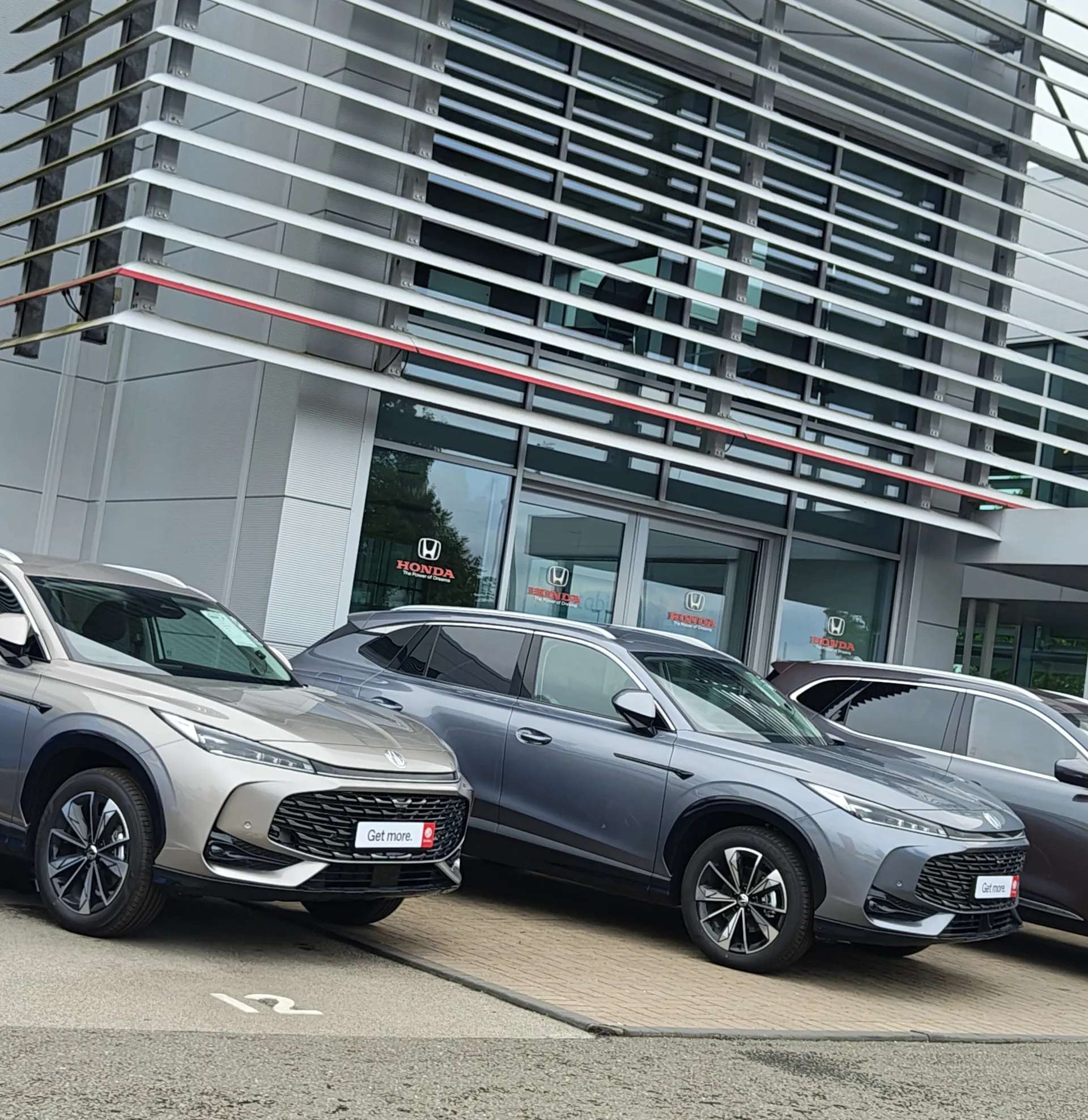 A 2024 MG MOTOR UK ZS 1.5 Hybrid+ Trophy 5dr Auto A 2024 MG MOTOR UK ZS 1.5 Hybrid+ Trophy 5dr Auto