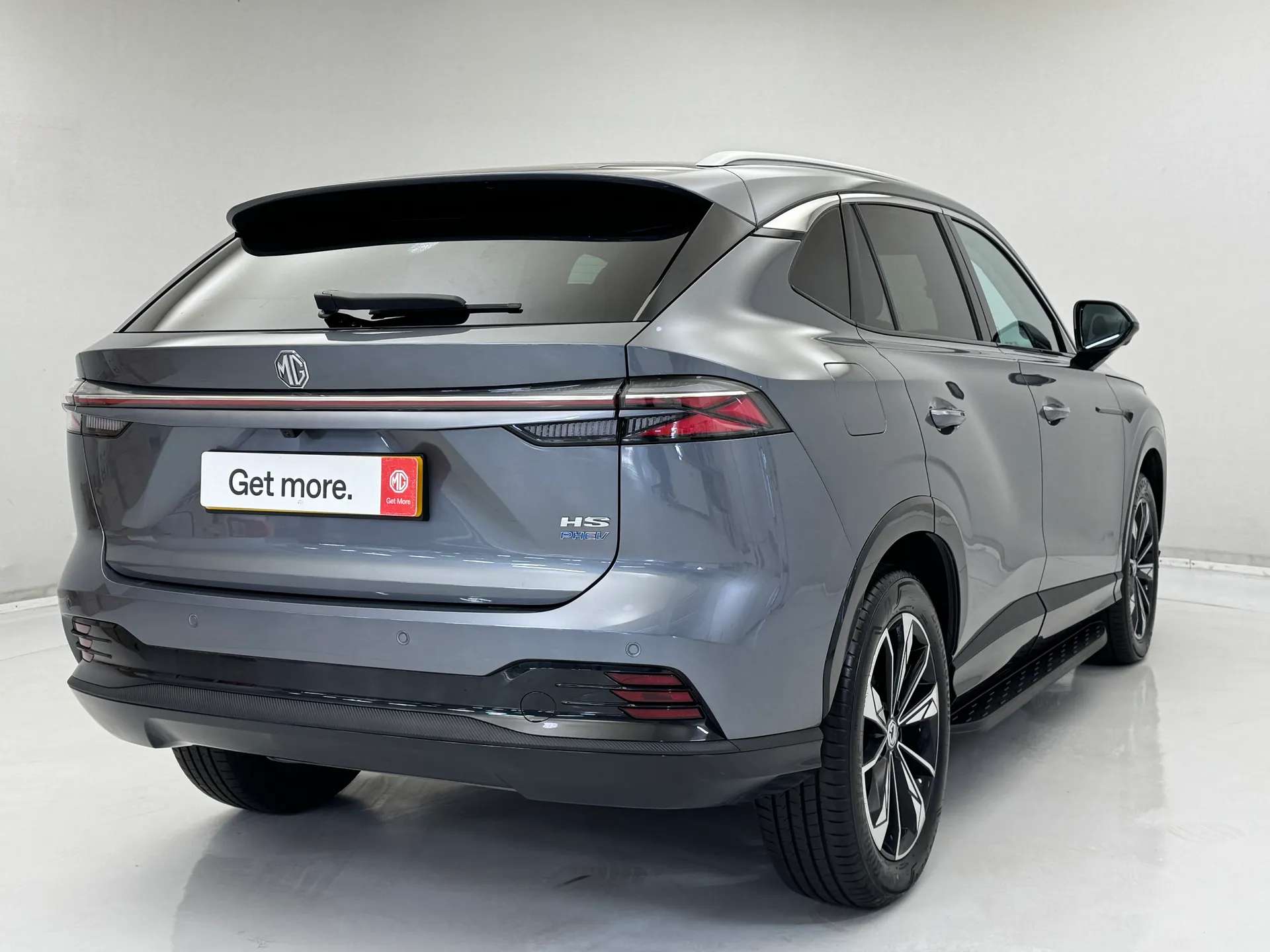 A 2025 MG HS 1.5 T-GDI PHEV Trophy 5dr Auto â½â¡ Petrol Plug-in Hybrid A 2025 MG HS 1.5 T-GDI PHEV Trophy 5dr Auto â½â¡ Petrol Plug-in Hybrid