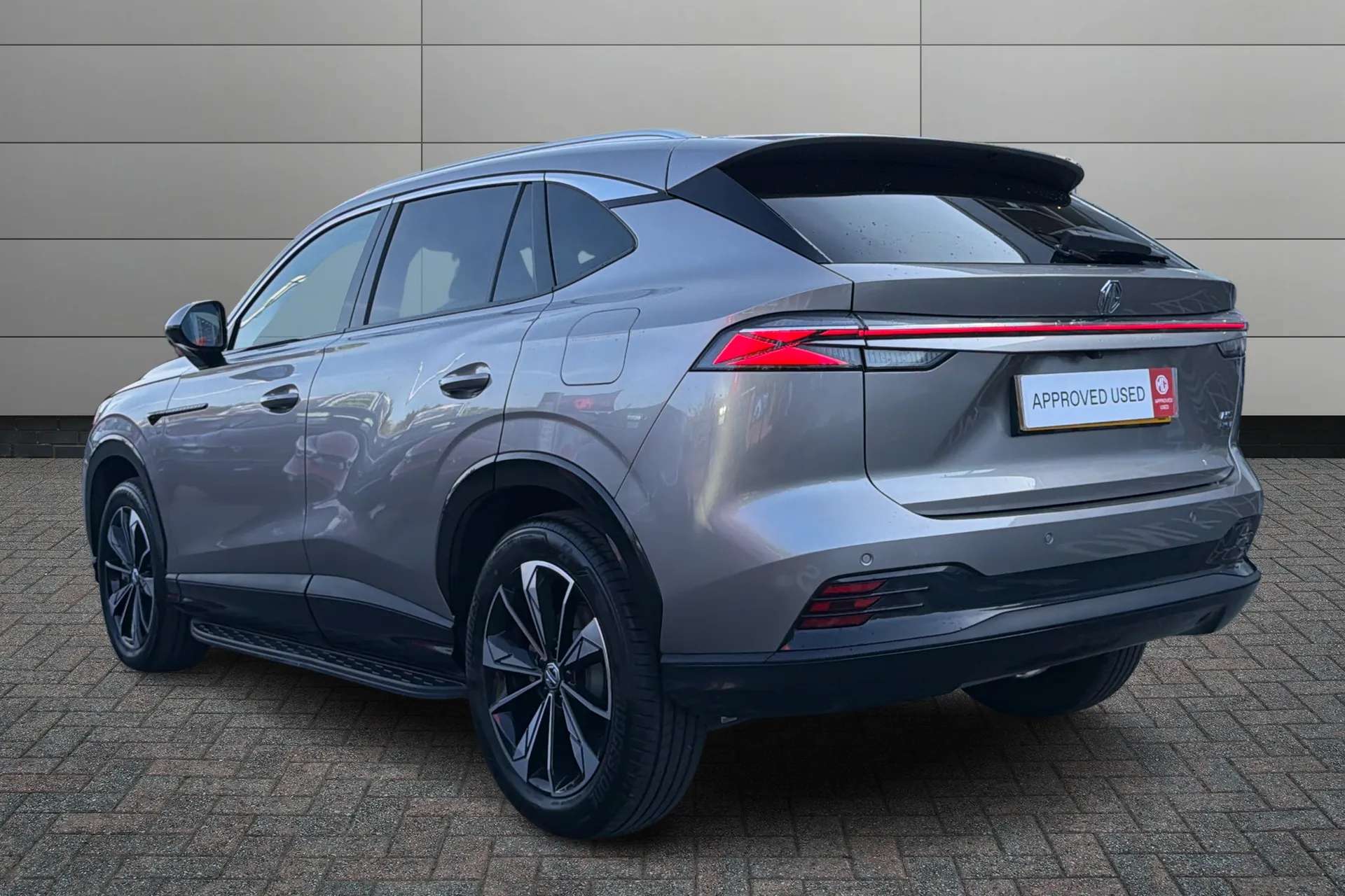 A 2025 MG HS 1.5 T-GDI PHEV Trophy 5dr Auto A 2025 MG HS 1.5 T-GDI PHEV Trophy 5dr Auto
