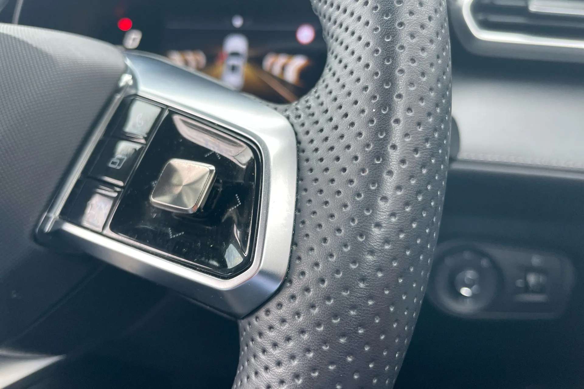 2024 MG MOTOR UK ZS 2024 MG MOTOR UK ZS