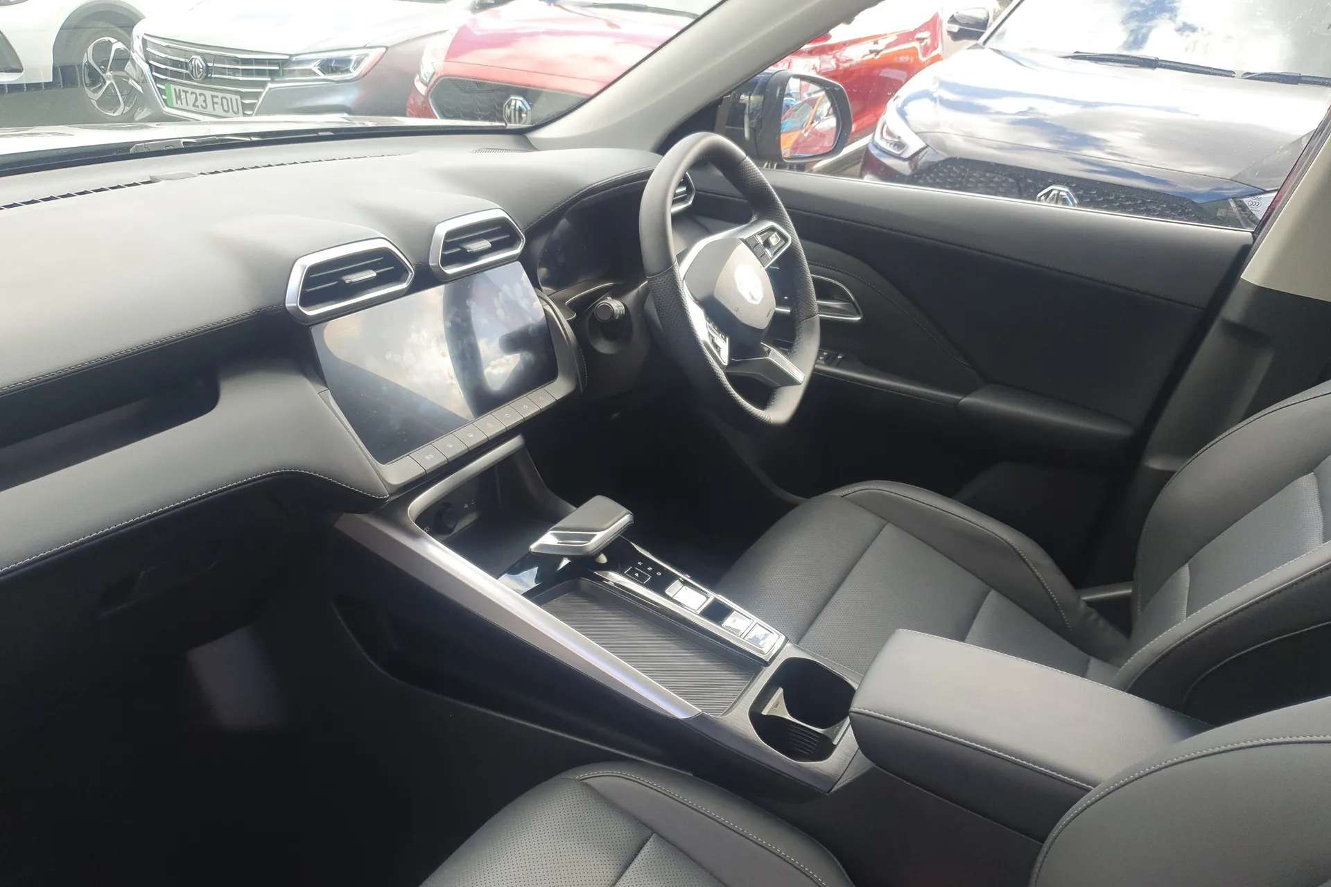 A 2025 MG MOTOR UK ZS 1.5 Hybrid+ Trophy 5dr Auto A 2025 MG MOTOR UK ZS 1.5 Hybrid+ Trophy 5dr Auto