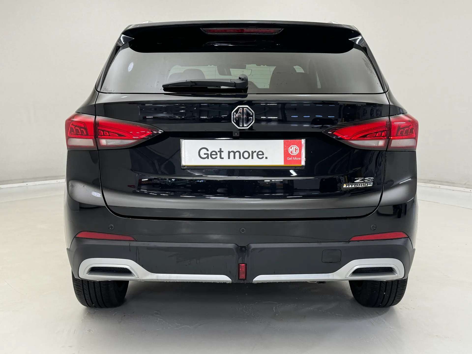 A 2025 MG MOTOR UK ZS 1.5 Hybrid+ Trophy 5dr Auto â
£750 + 8.9% APR â
A 2025 MG MOTOR UK ZS 1.5 Hybrid+ Trophy 5dr Auto â
£750 + 8.9% APR â