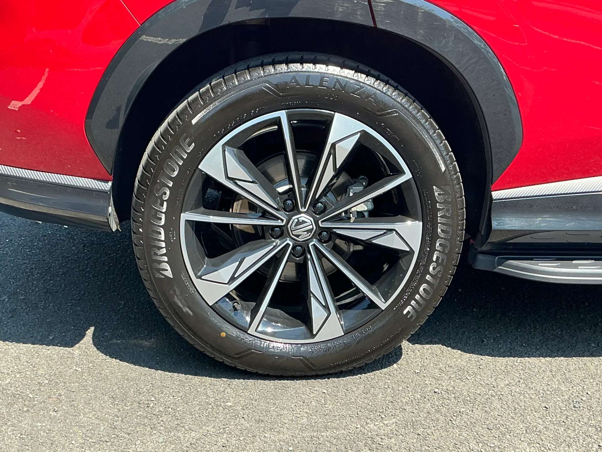 2025 MG HS 2025 MG HS