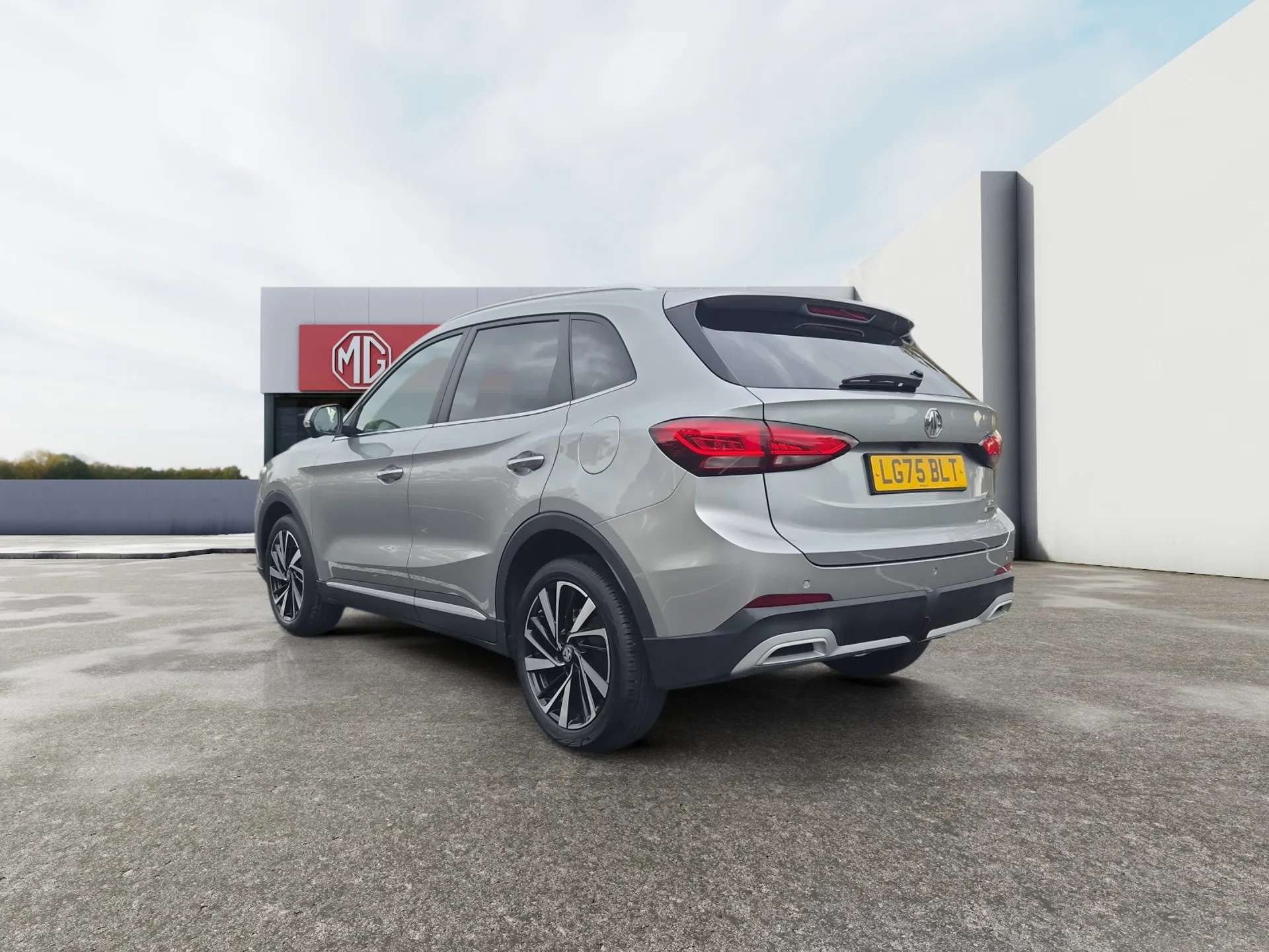 A 2026 MG ZS 1.5 Hybrid+ Trophy 5dr Auto A 2026 MG ZS 1.5 Hybrid+ Trophy 5dr Auto