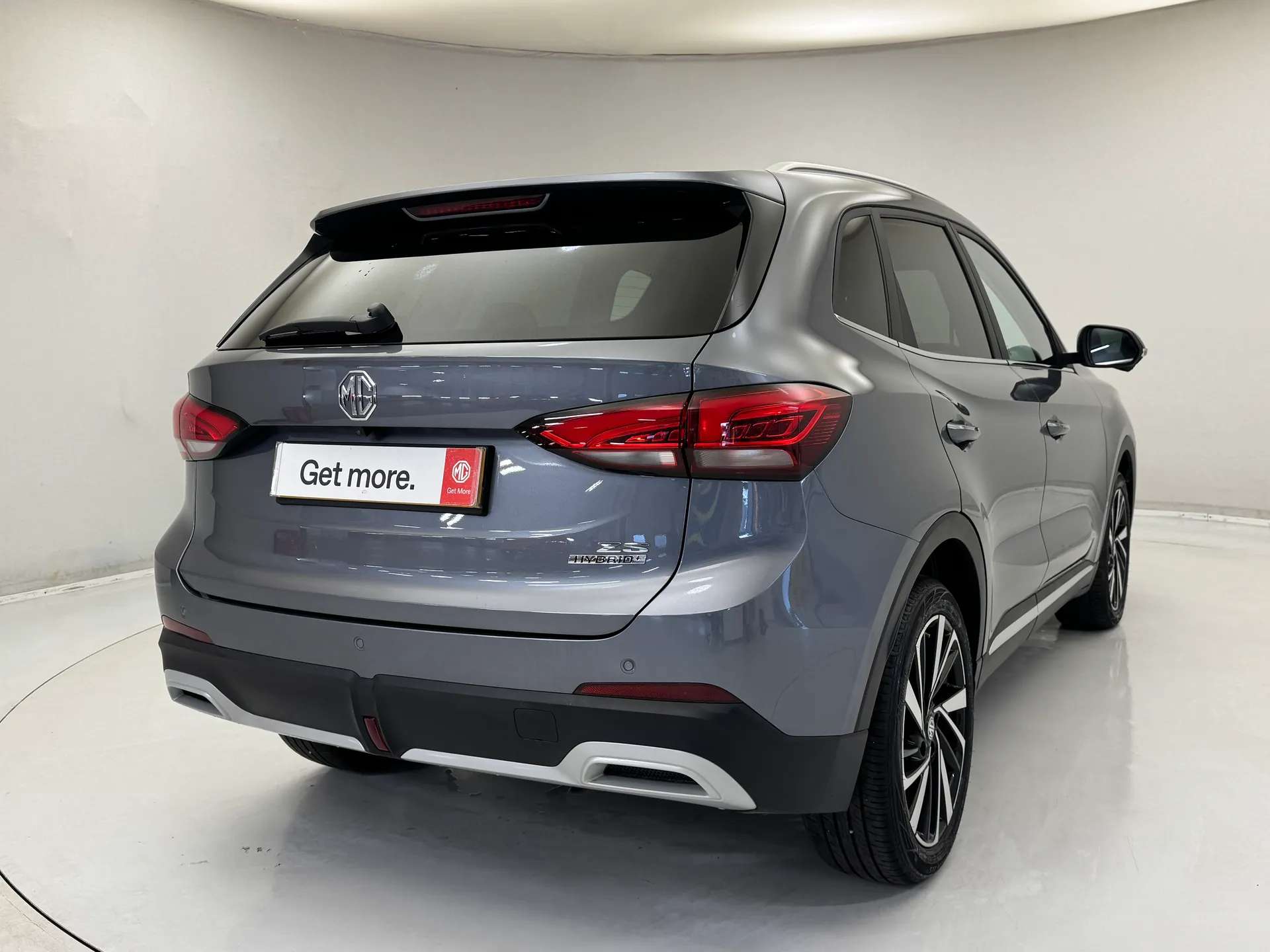 A 2025 MG ZS 1.5 Hybrid+ Trophy 5dr Auto â
Trophy Trimâ
A 2025 MG ZS 1.5 Hybrid+ Trophy 5dr Auto â
Trophy Trimâ