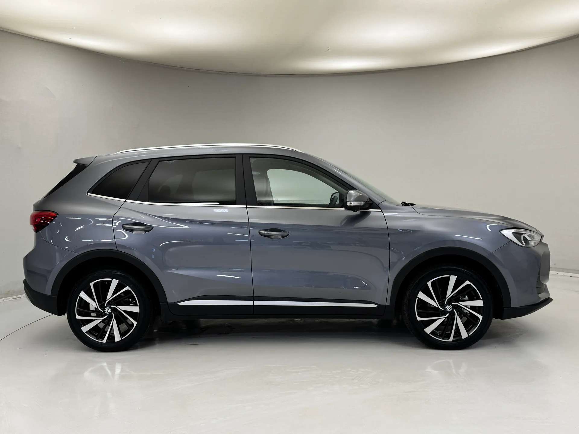 A 2025 MG ZS 1.5 Hybrid+ Trophy 5dr Auto â
Trophy Trimâ
A 2025 MG ZS 1.5 Hybrid+ Trophy 5dr Auto â
Trophy Trimâ