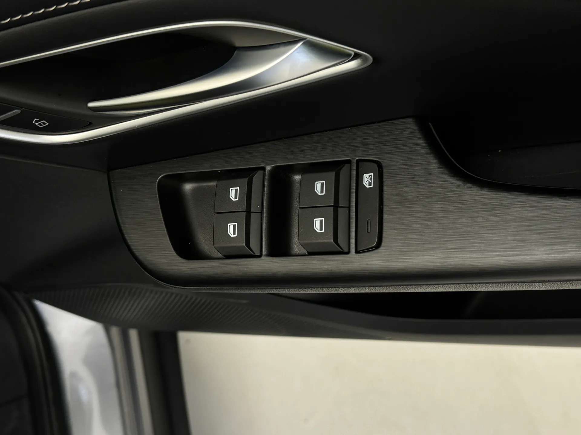 2025 MG ZS 2025 MG ZS