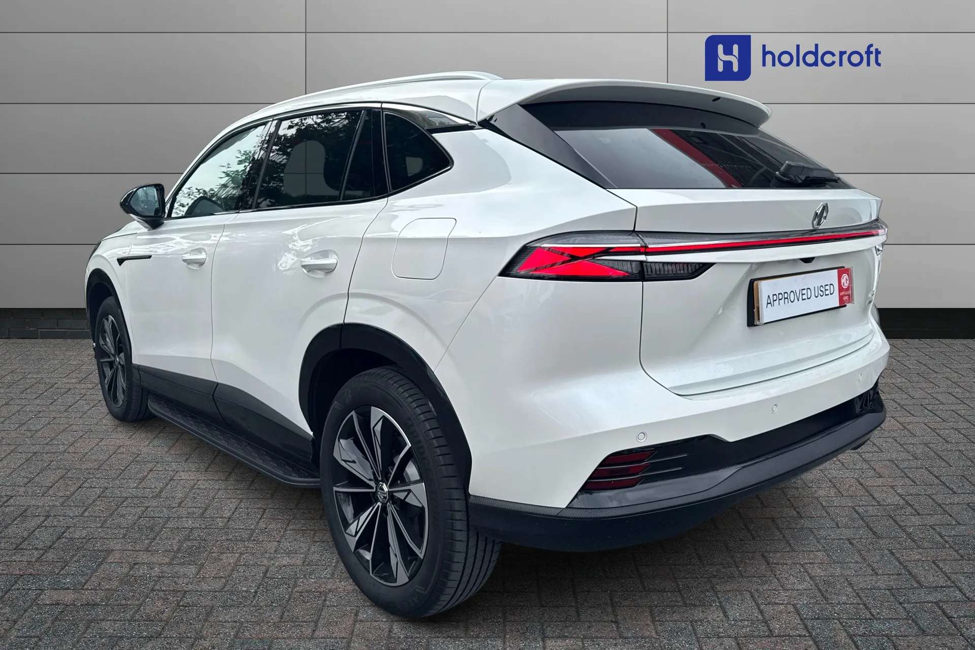 A 2026 MG HS 1.5 T-GDI PHEV Trophy 5dr Auto A 2026 MG HS 1.5 T-GDI PHEV Trophy 5dr Auto