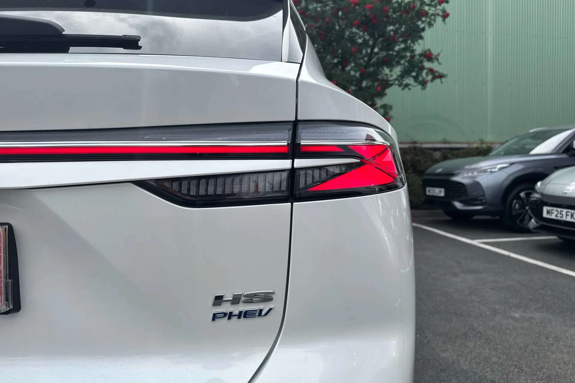 2026 MG HS 2026 MG HS