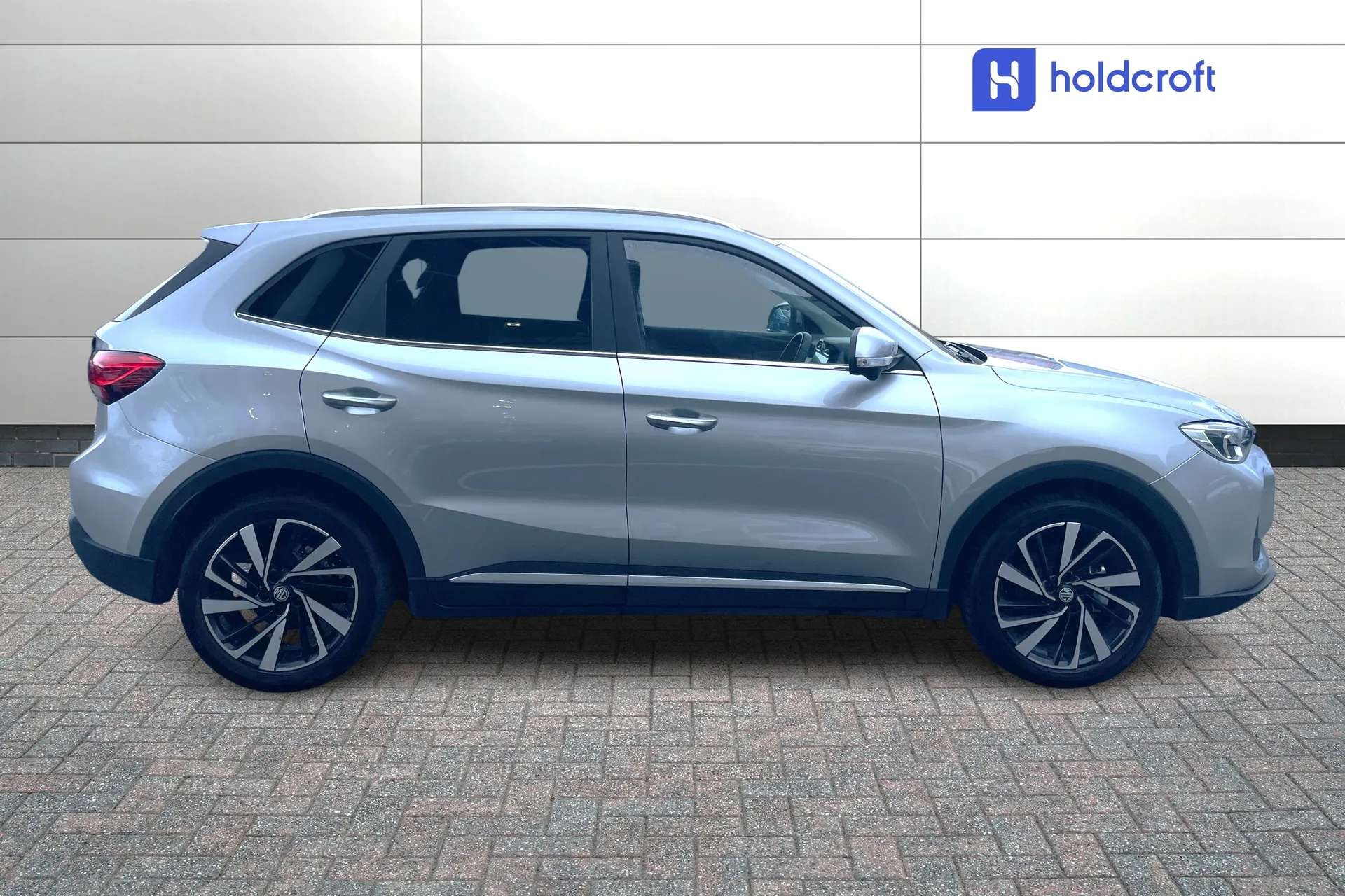 A 2026 MG MOTOR UK ZS 1.5 Hybrid+ Trophy 5dr Auto A 2026 MG MOTOR UK ZS 1.5 Hybrid+ Trophy 5dr Auto
