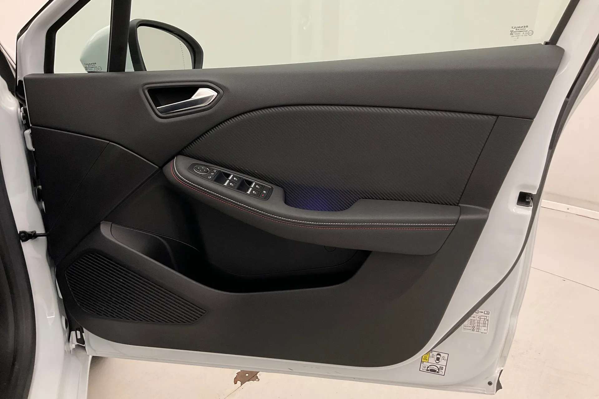 2019 RENAULT CLIO 2019 RENAULT CLIO