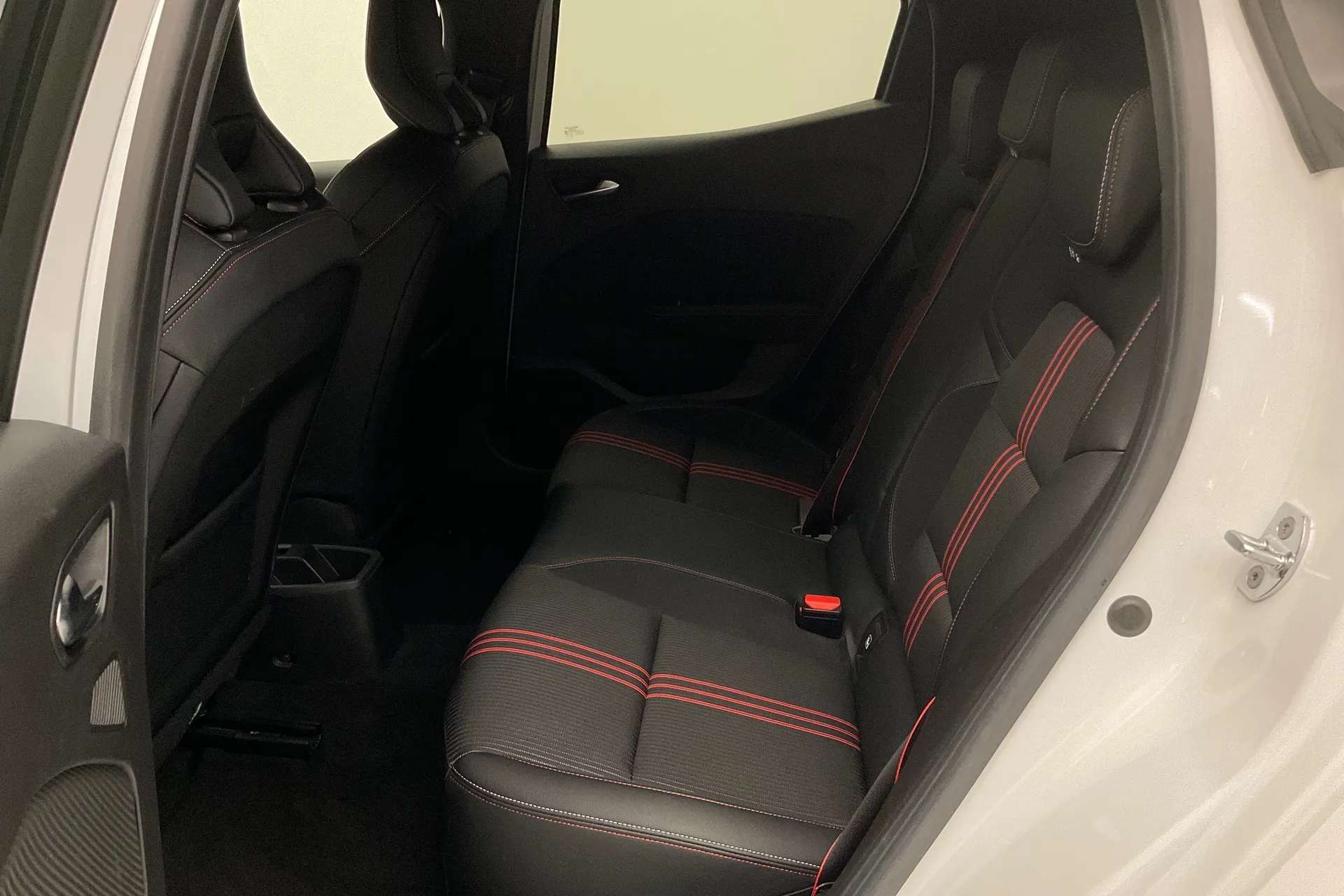 2019 RENAULT CLIO 2019 RENAULT CLIO