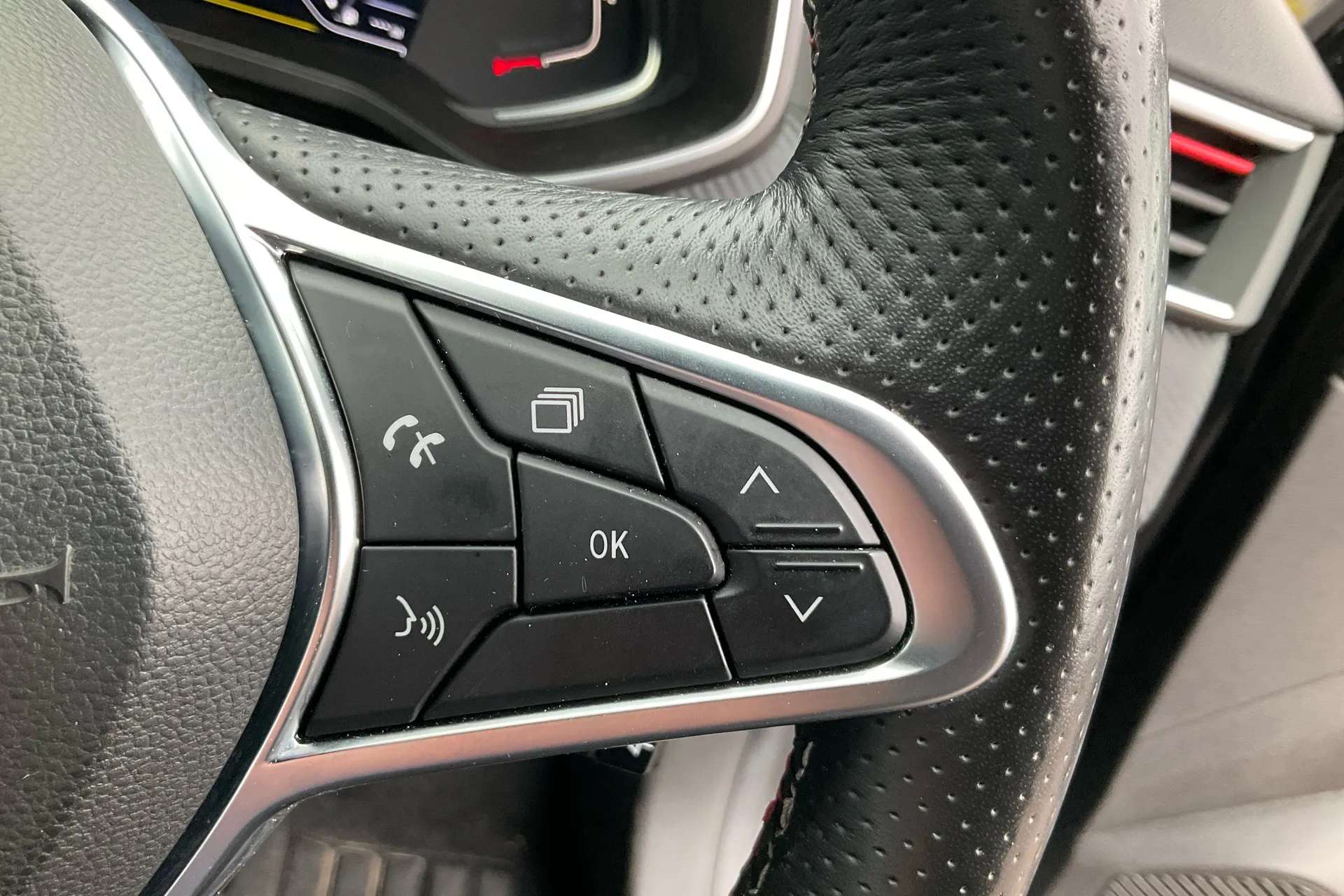 2021 RENAULT CLIO 2021 RENAULT CLIO