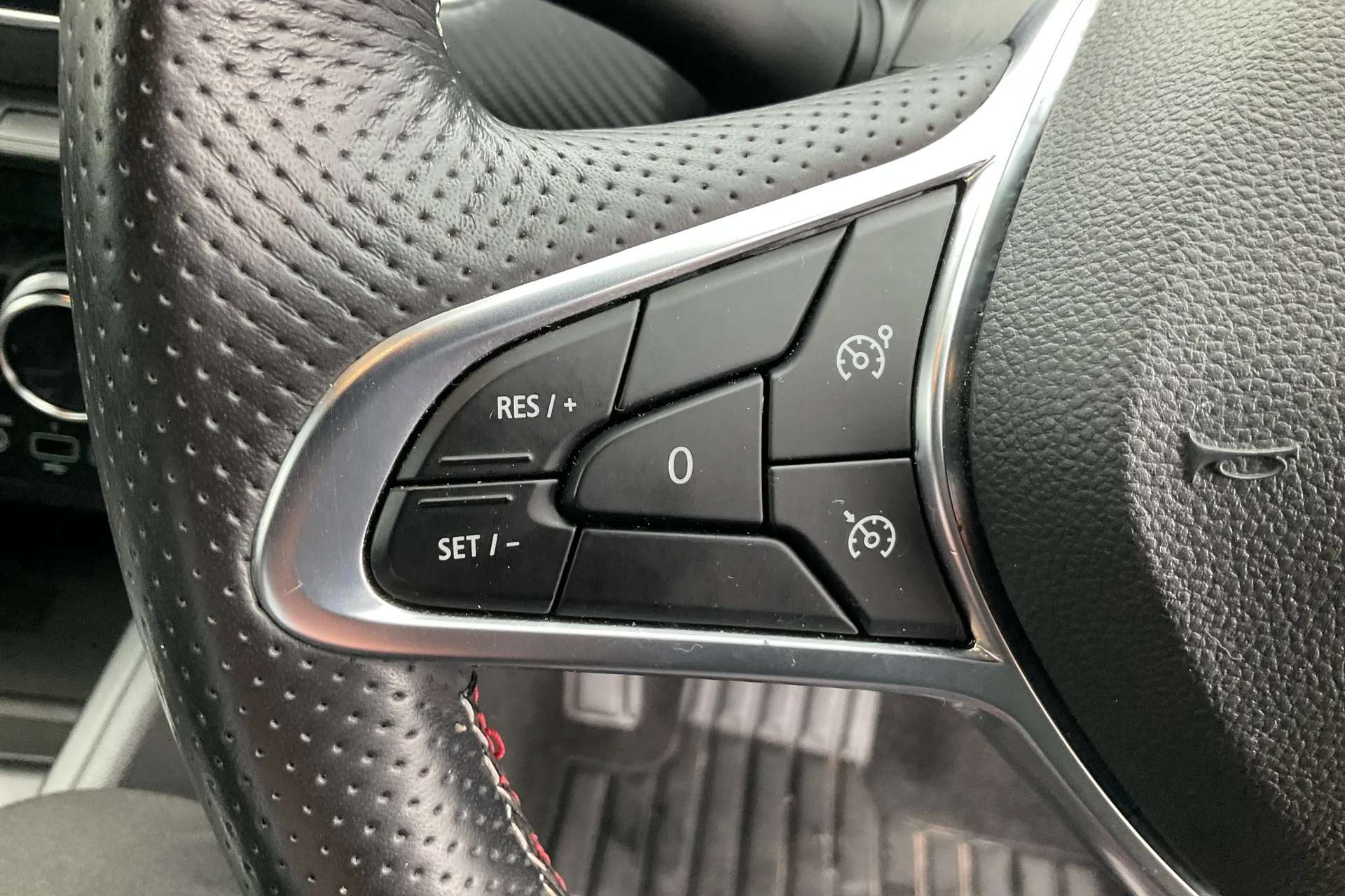 2021 RENAULT CLIO 2021 RENAULT CLIO