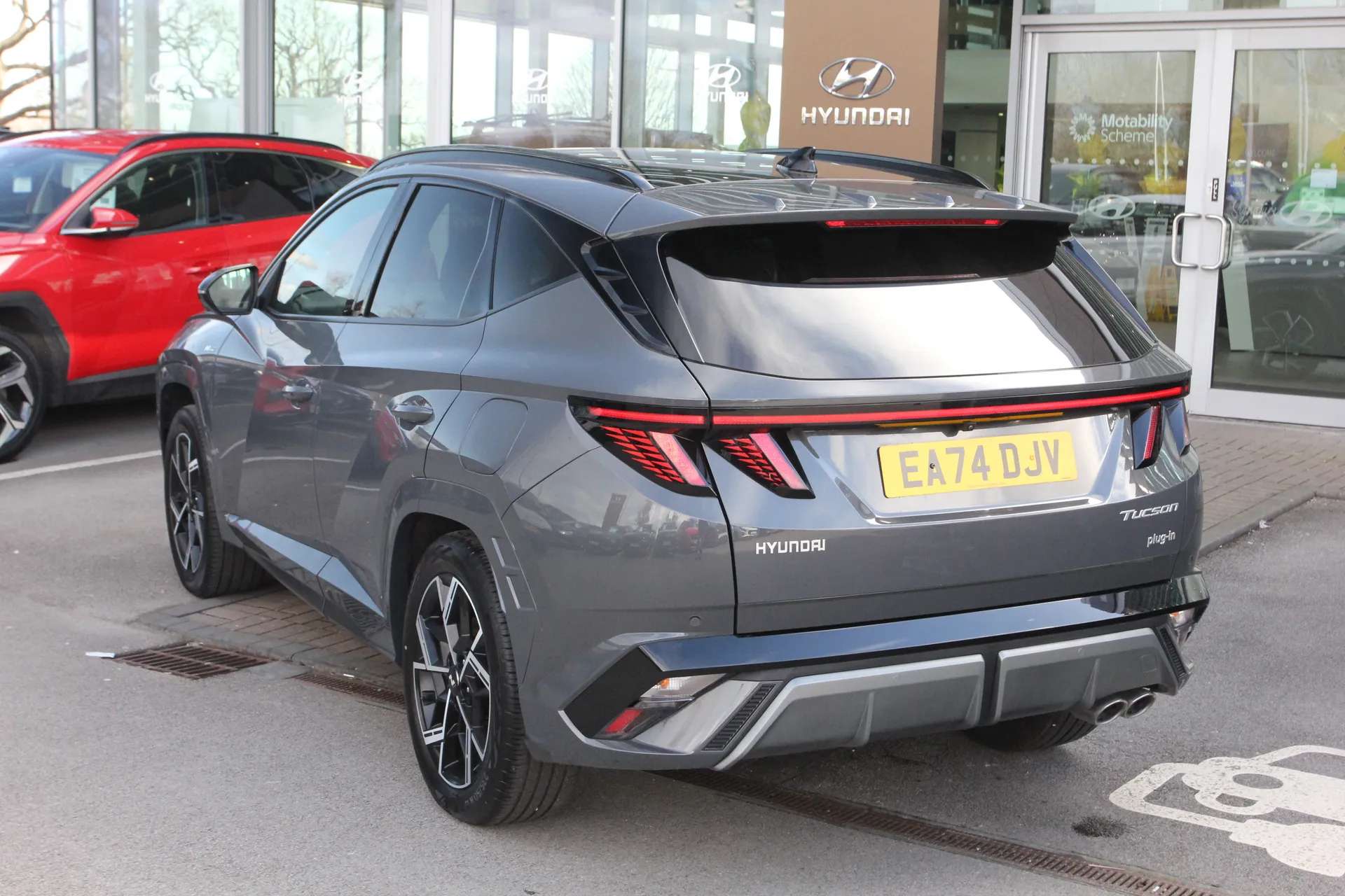 A 2024 HYUNDAI TUCSON 1.6T Plug-in Hybrid N Line S 5dr 4WD Auto A 2024 HYUNDAI TUCSON 1.6T Plug-in Hybrid N Line S 5dr 4WD Auto