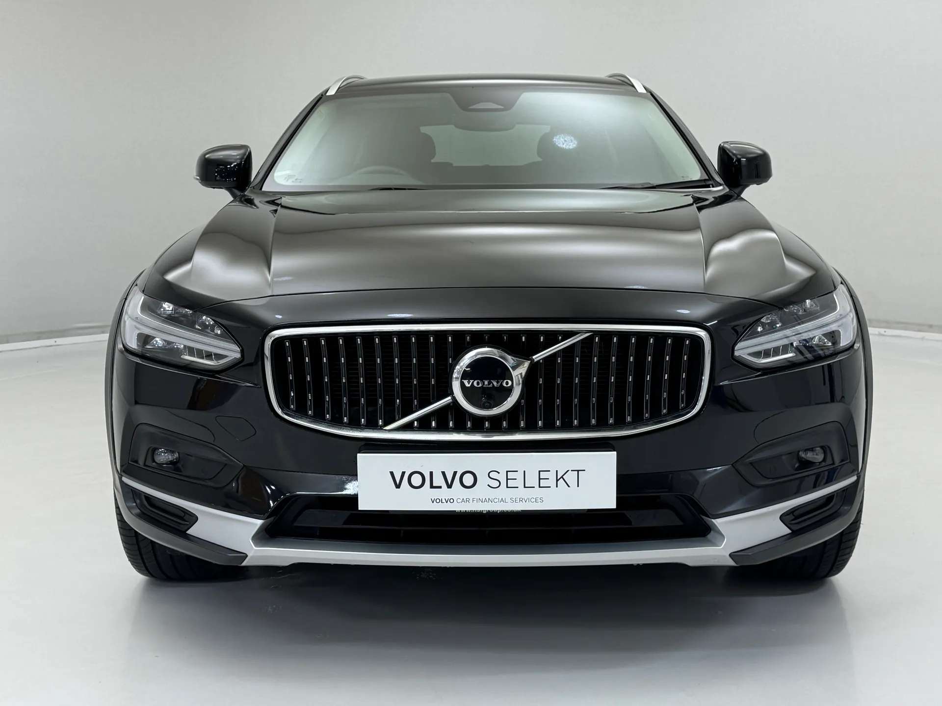 2023 VOLVO V90 2023 VOLVO V90