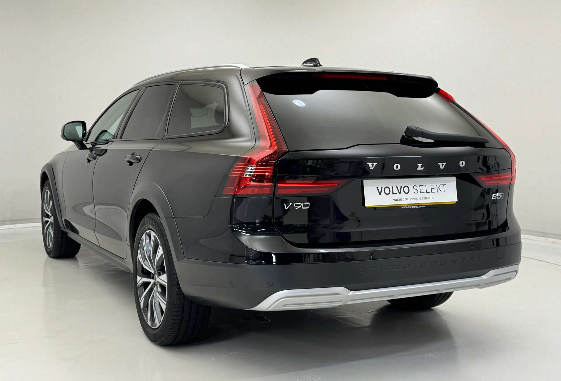 2023 VOLVO V90 2023 VOLVO V90