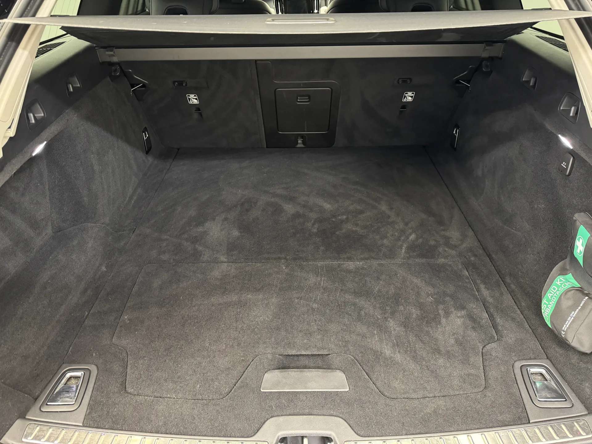 2023 VOLVO V90 2023 VOLVO V90