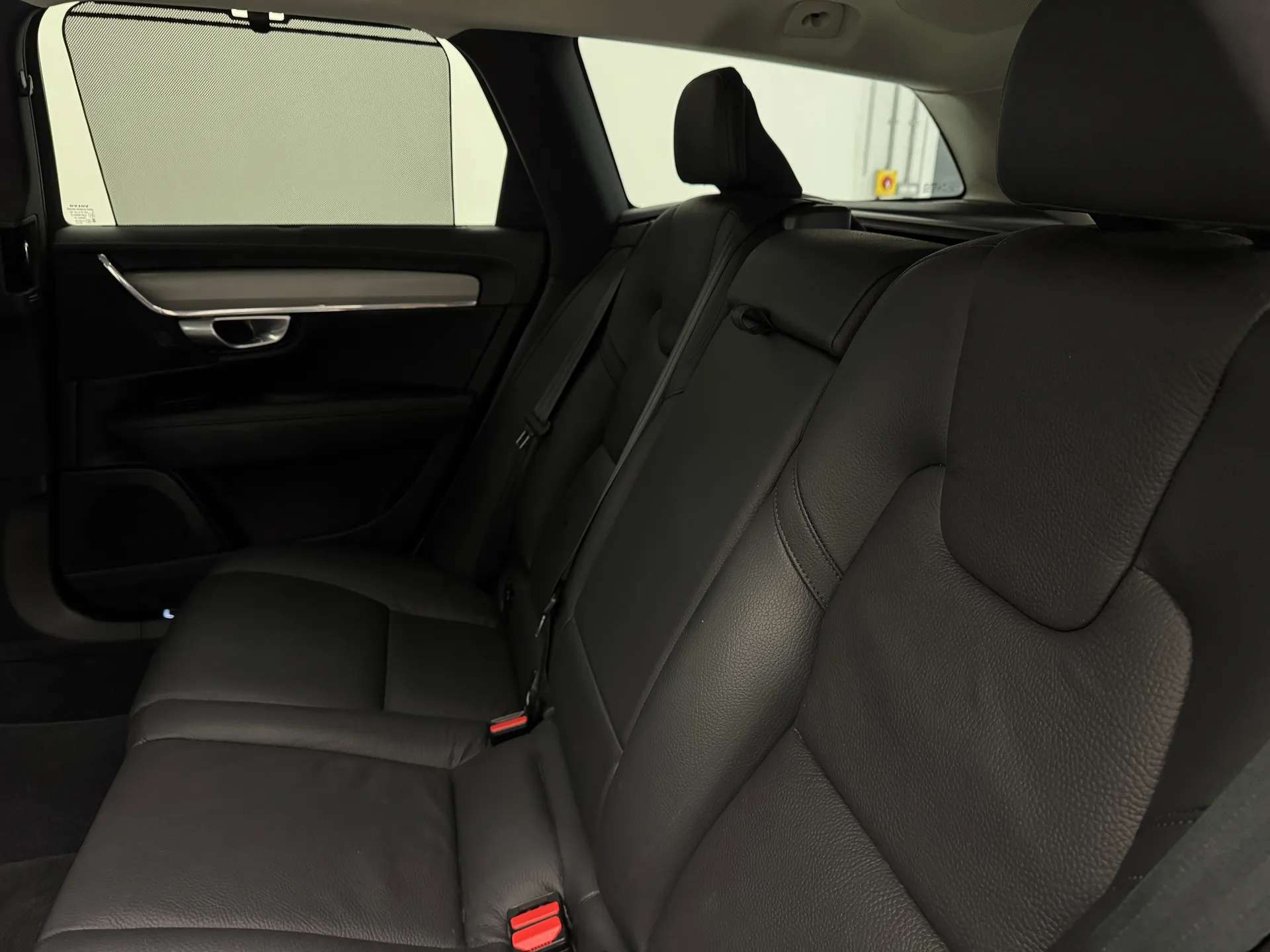 2023 VOLVO V90 2023 VOLVO V90