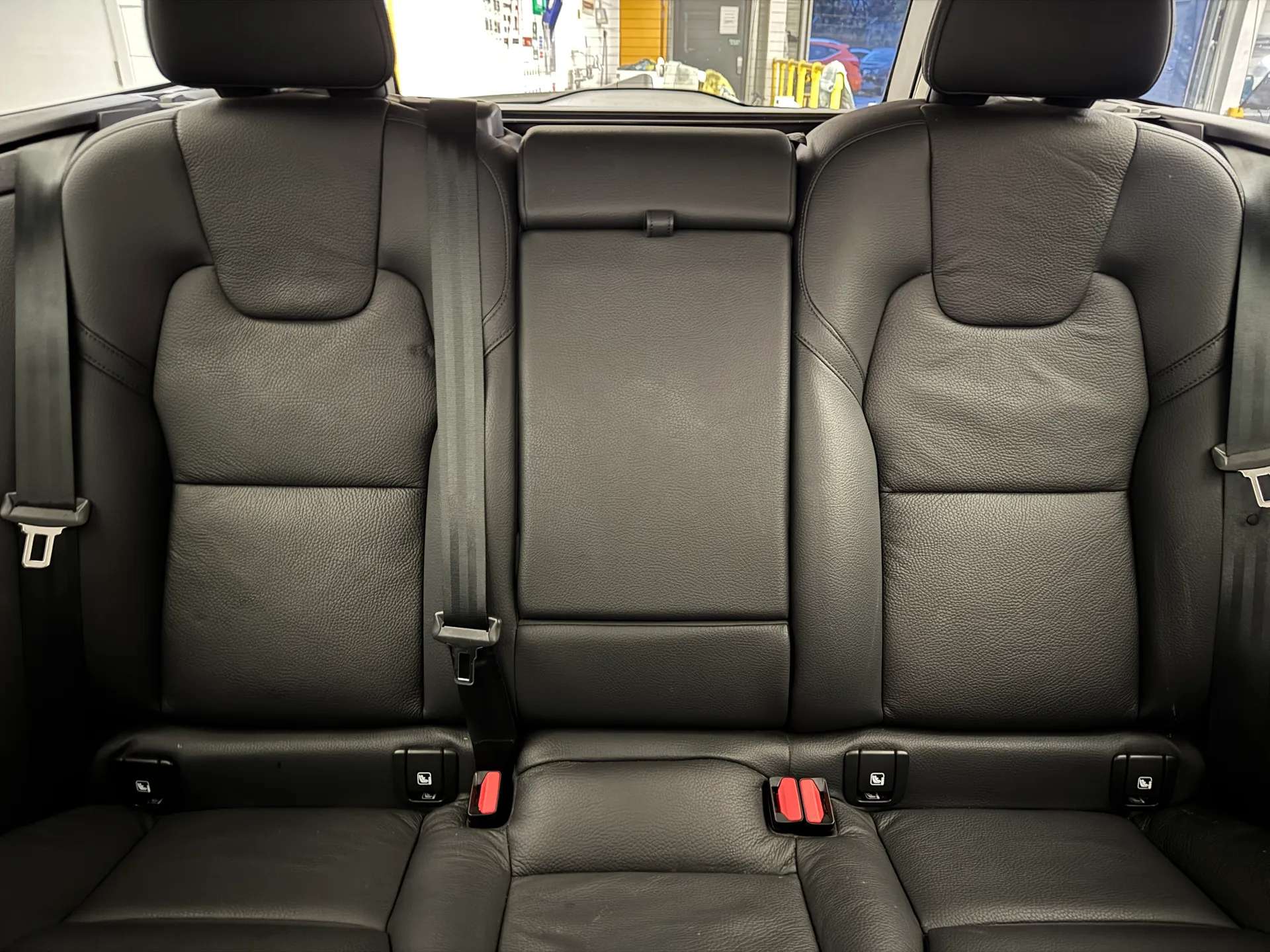 2023 VOLVO V90 2023 VOLVO V90