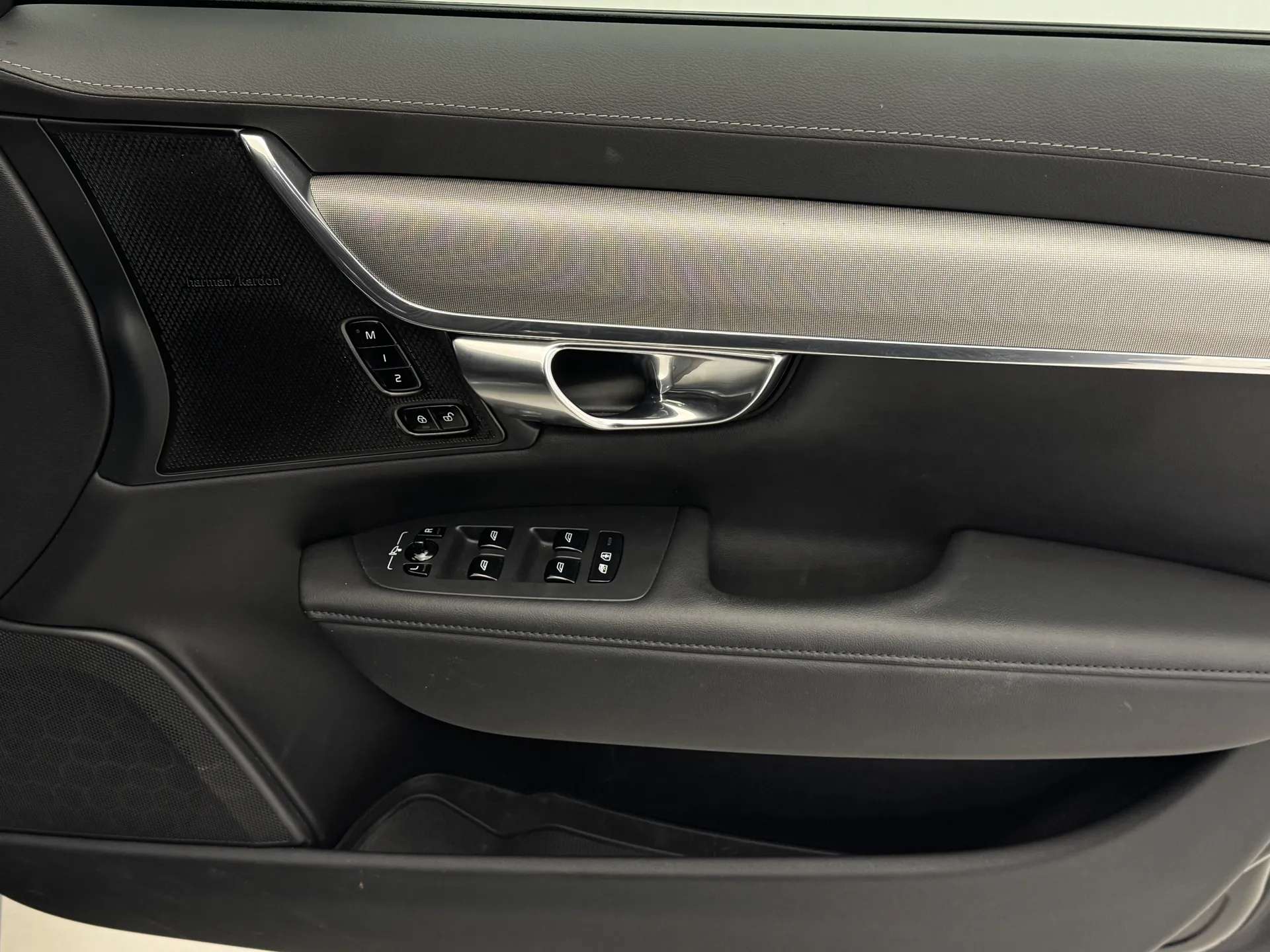 2023 VOLVO V90 2023 VOLVO V90