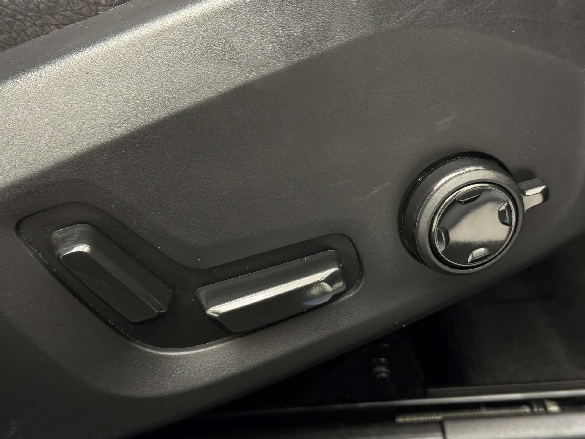 2023 VOLVO V90 2023 VOLVO V90