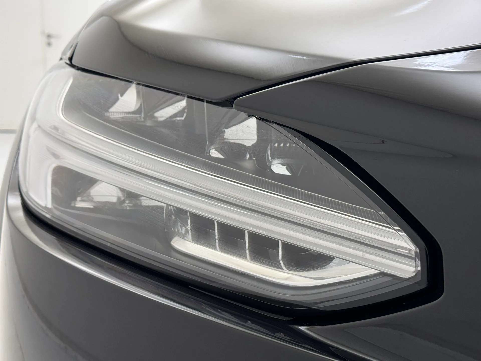 2023 VOLVO V90 2023 VOLVO V90