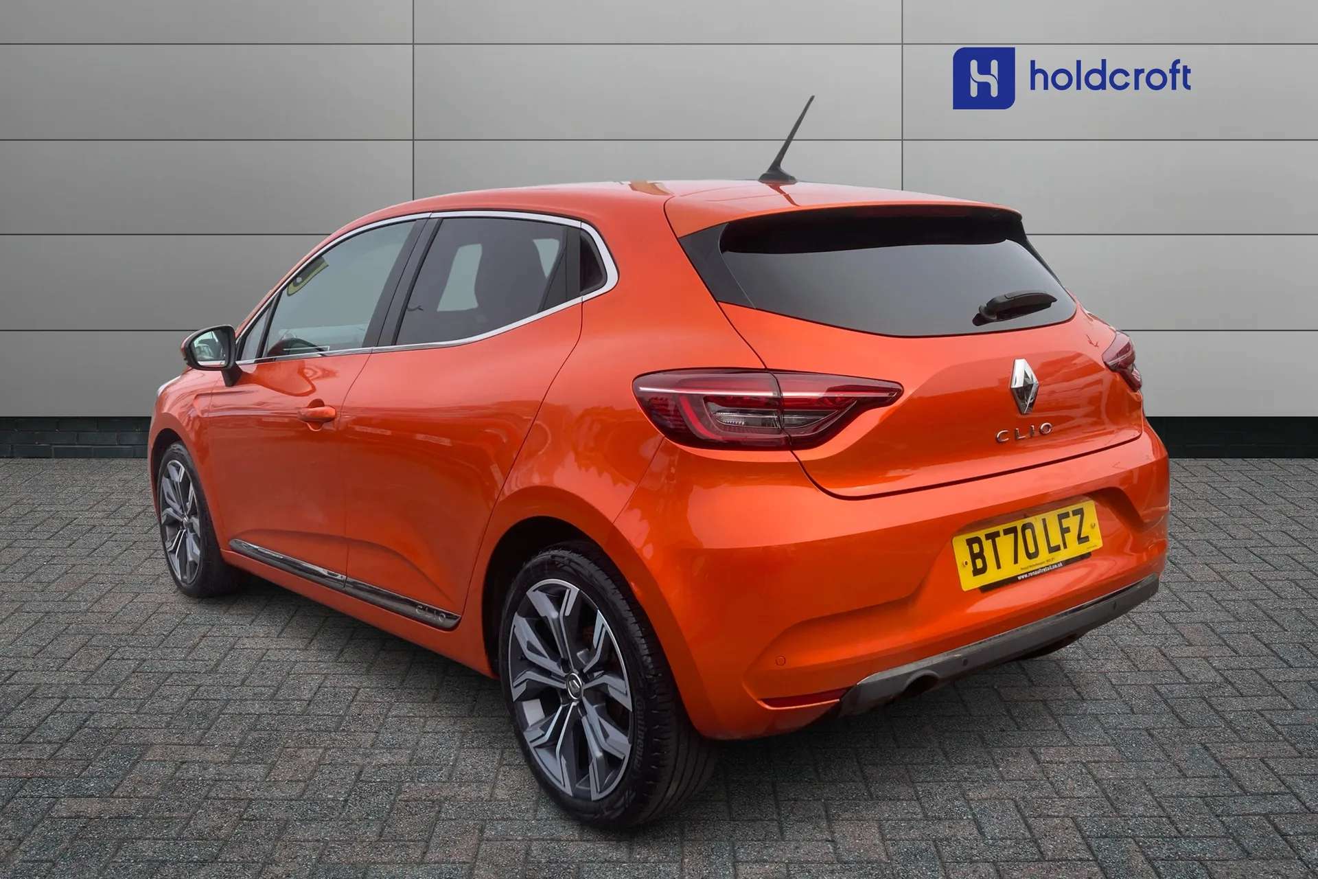 A 2020 RENAULT CLIO 1.0 TCe 100 S Edition 5dr A 2020 RENAULT CLIO 1.0 TCe 100 S Edition 5dr