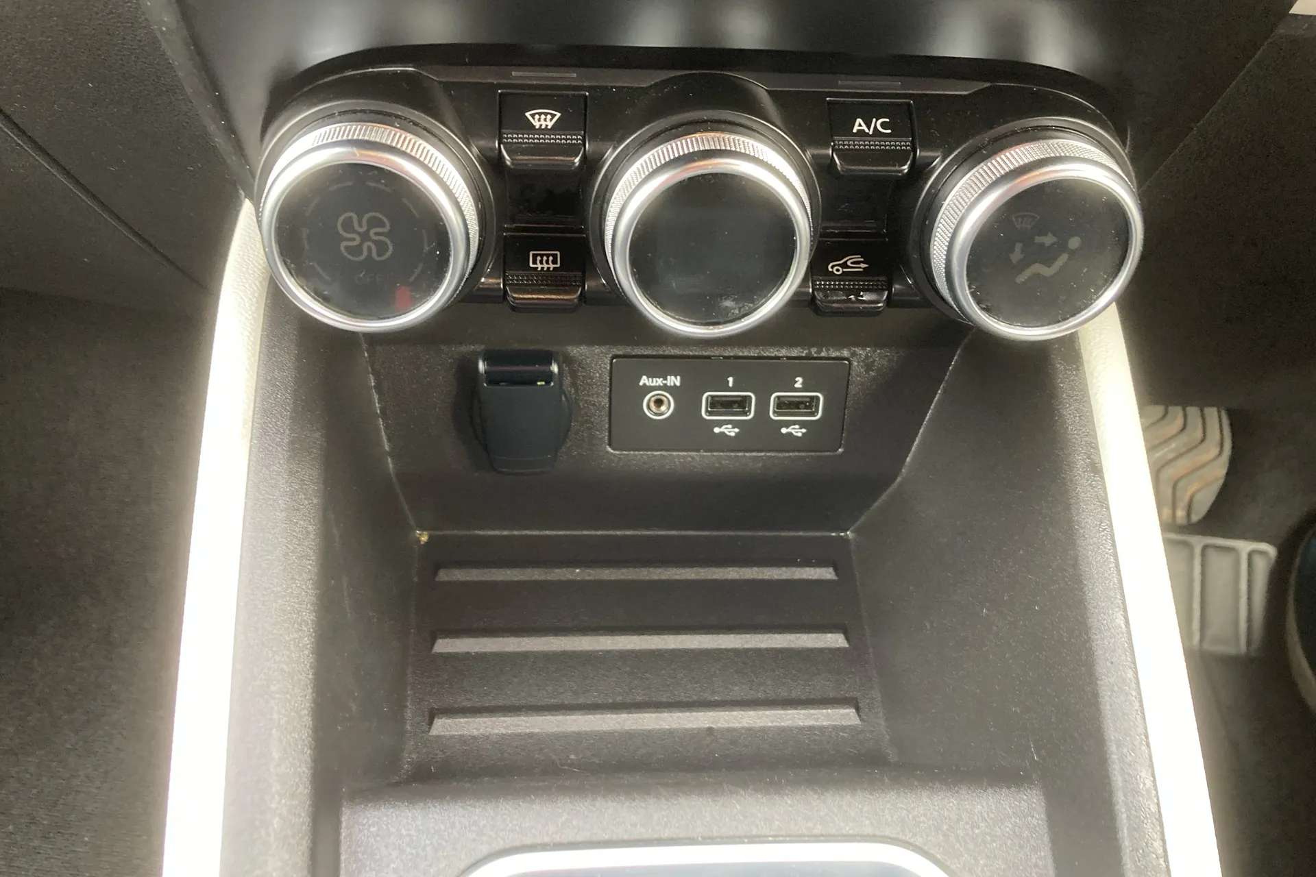 2020 RENAULT CLIO 2020 RENAULT CLIO