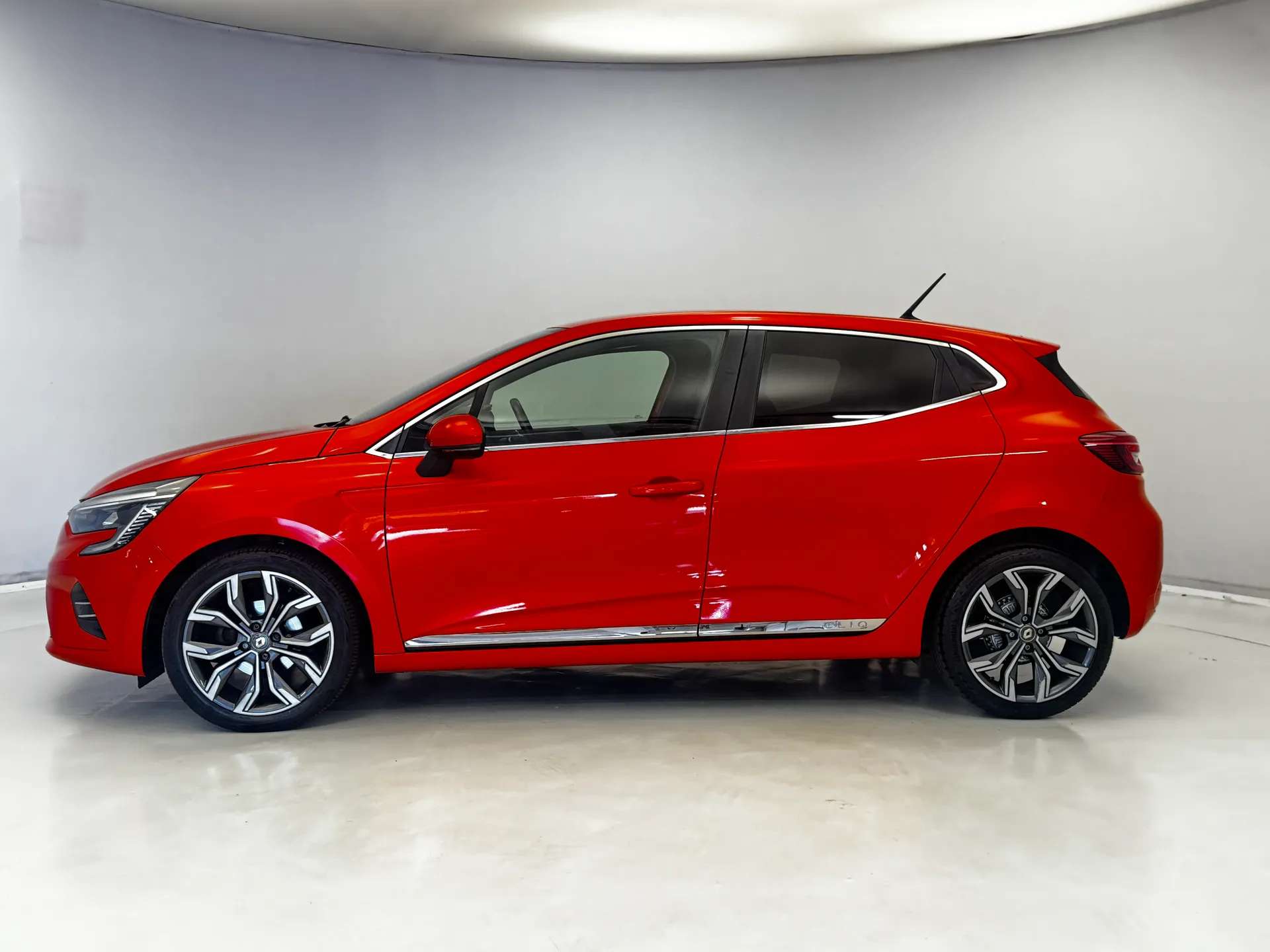 0 RENAULT CLIO 0 RENAULT CLIO