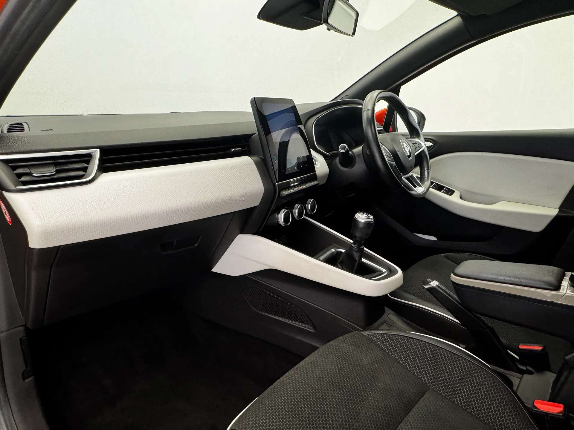 0 RENAULT CLIO 0 RENAULT CLIO