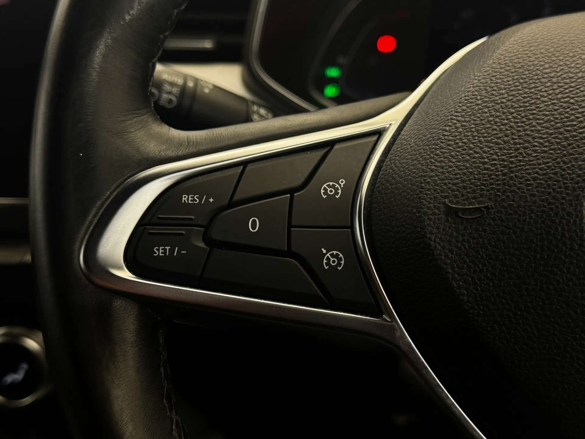 0 RENAULT CLIO 0 RENAULT CLIO