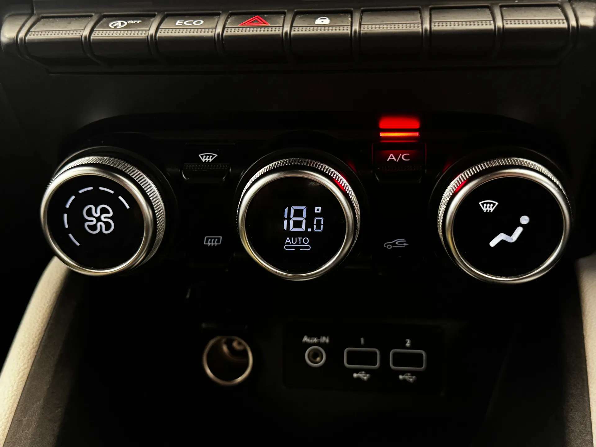 0 RENAULT CLIO 0 RENAULT CLIO