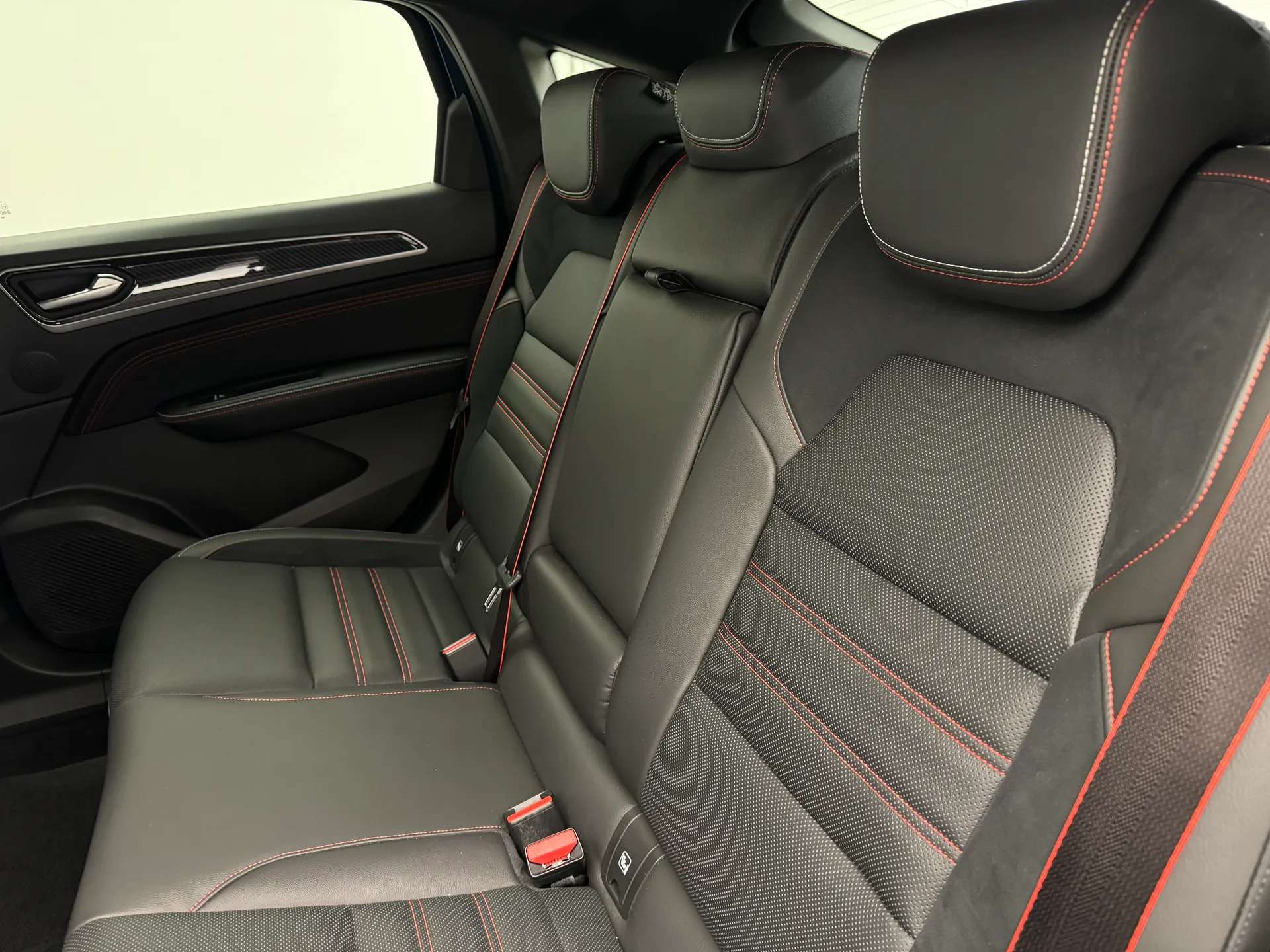 2025 RENAULT ARKANA 2025 RENAULT ARKANA