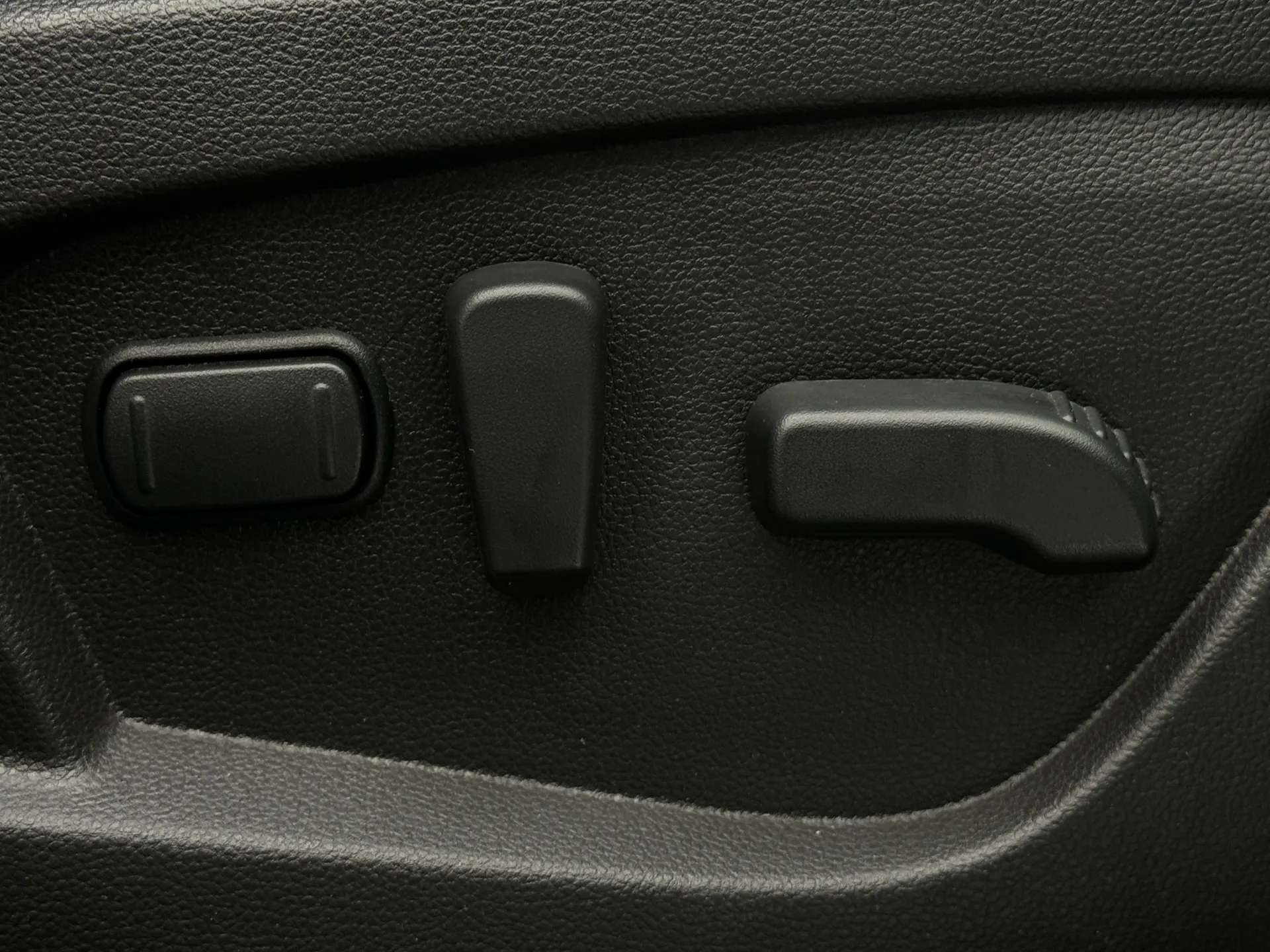 2025 RENAULT ARKANA 2025 RENAULT ARKANA