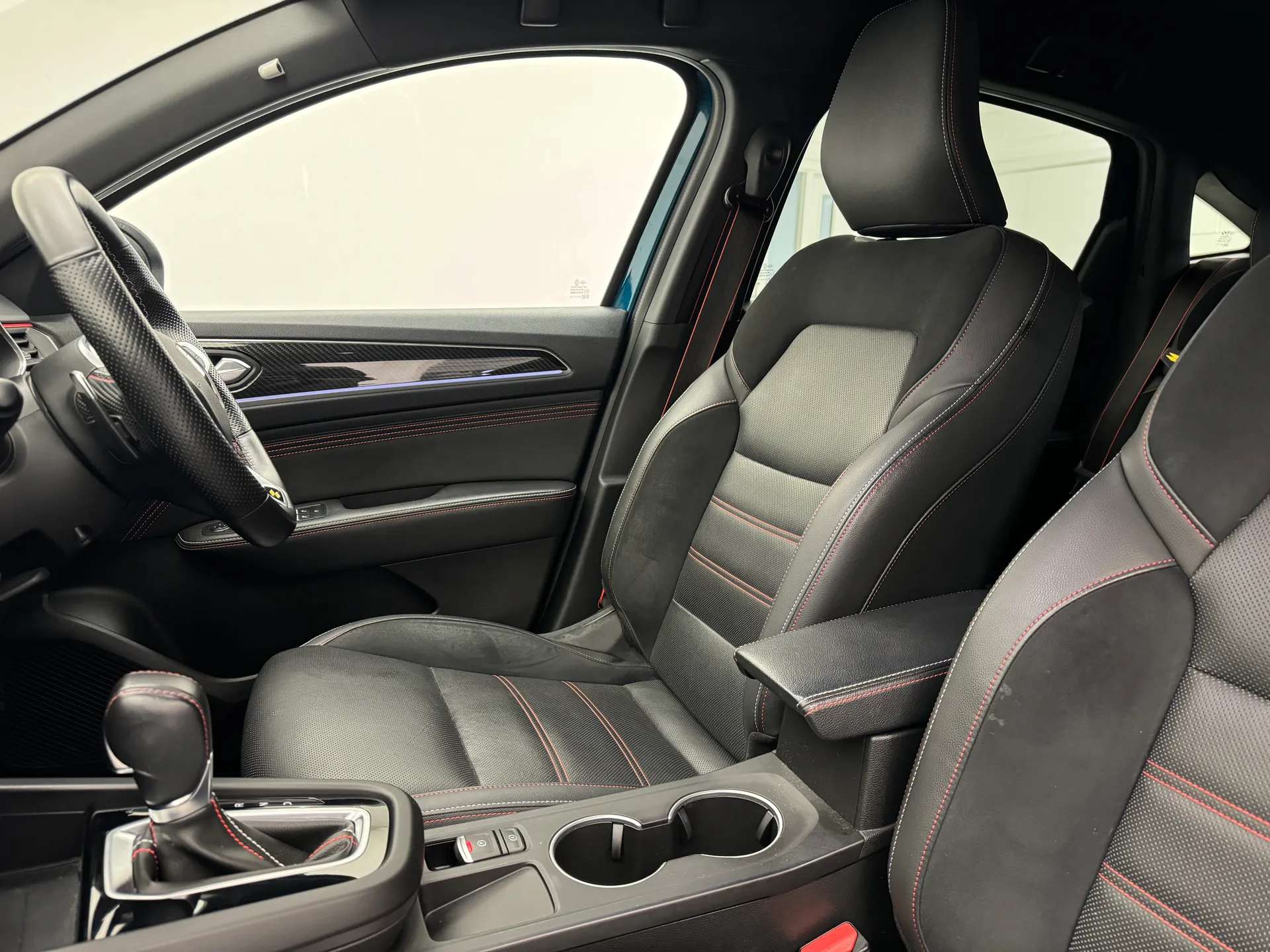 2025 RENAULT ARKANA 2025 RENAULT ARKANA