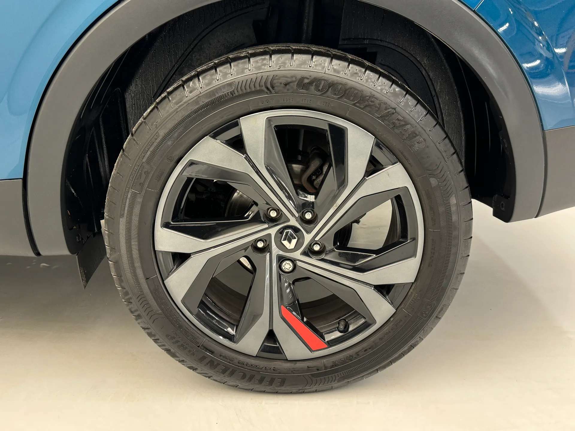 2025 RENAULT ARKANA 2025 RENAULT ARKANA