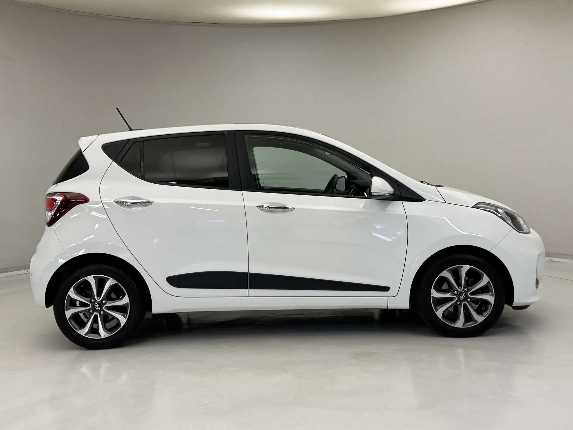 2018 HYUNDAI I10 2018 HYUNDAI I10