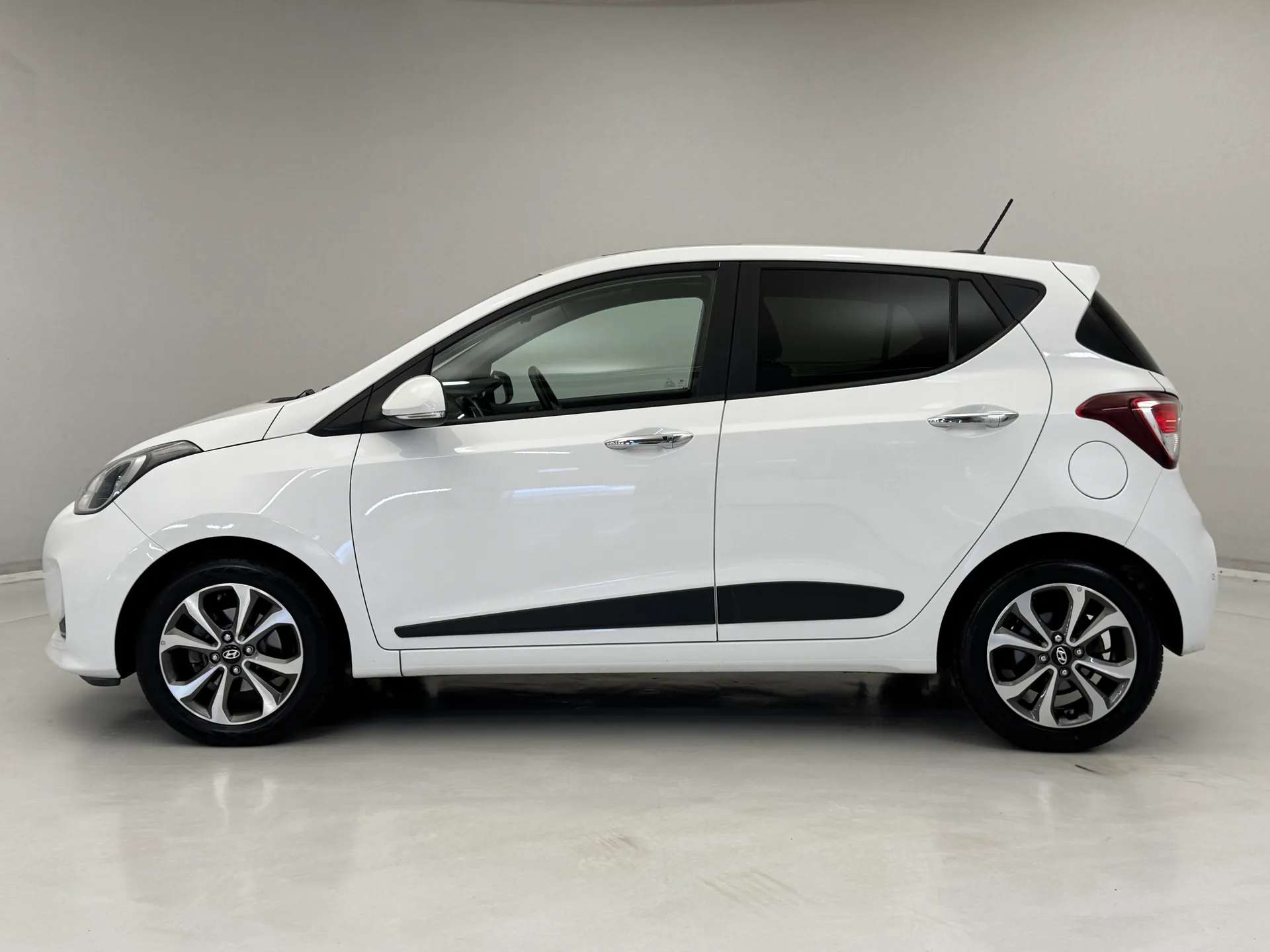 2018 HYUNDAI I10 2018 HYUNDAI I10