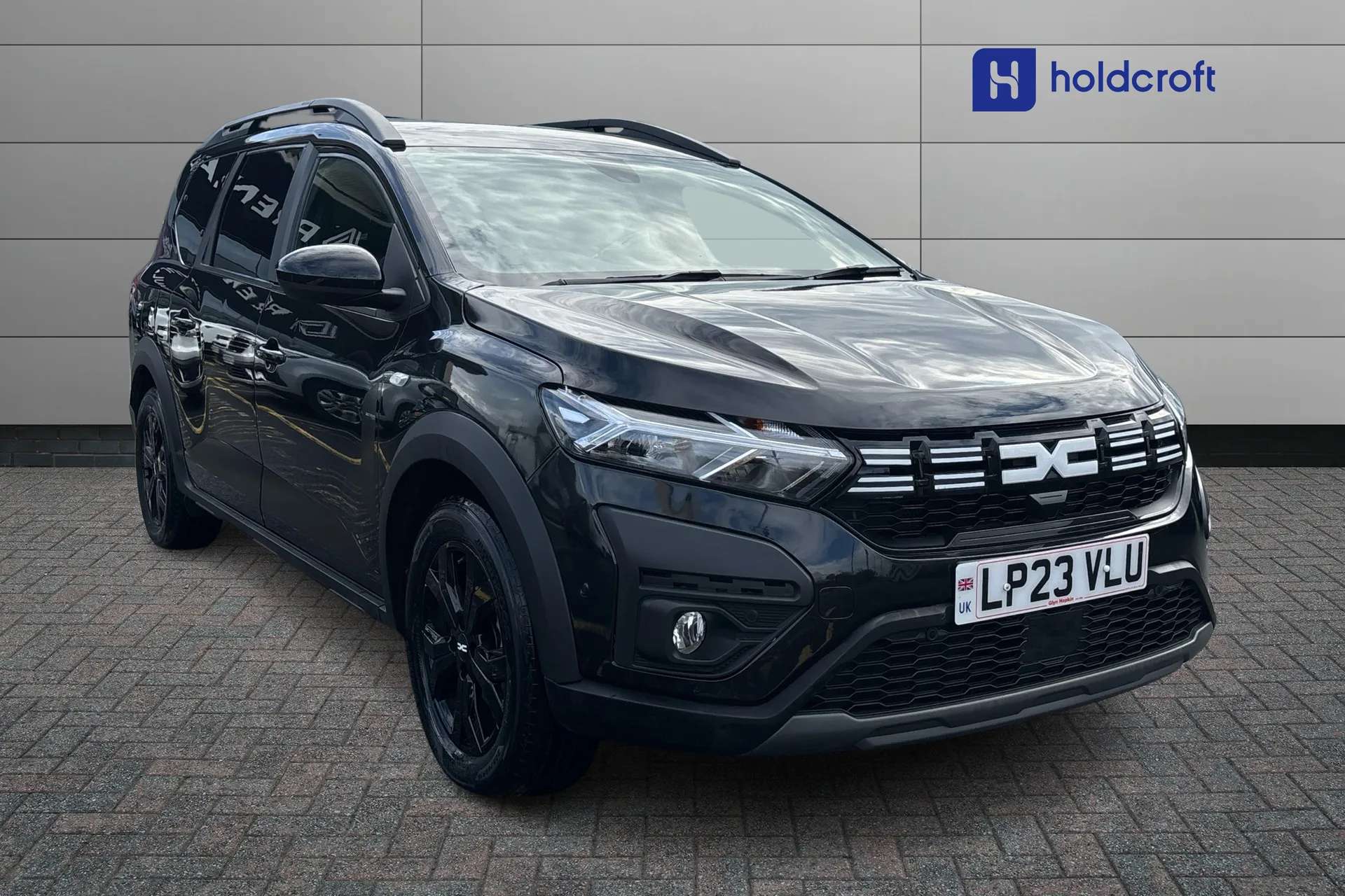 A 2023 DACIA JOGGER 1.6 HEV Extreme SE 5dr Auto A 2023 DACIA JOGGER 1.6 HEV Extreme SE 5dr Auto