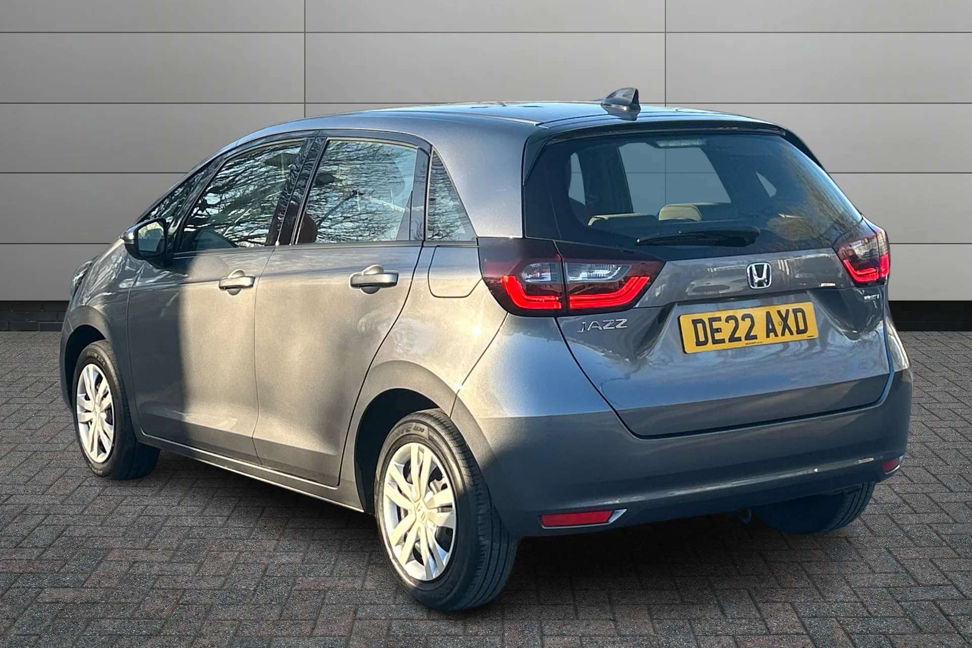 A 2022 HONDA JAZZ 1.5 i-MMD Hybrid SE 5dr eCVT A 2022 HONDA JAZZ 1.5 i-MMD Hybrid SE 5dr eCVT
