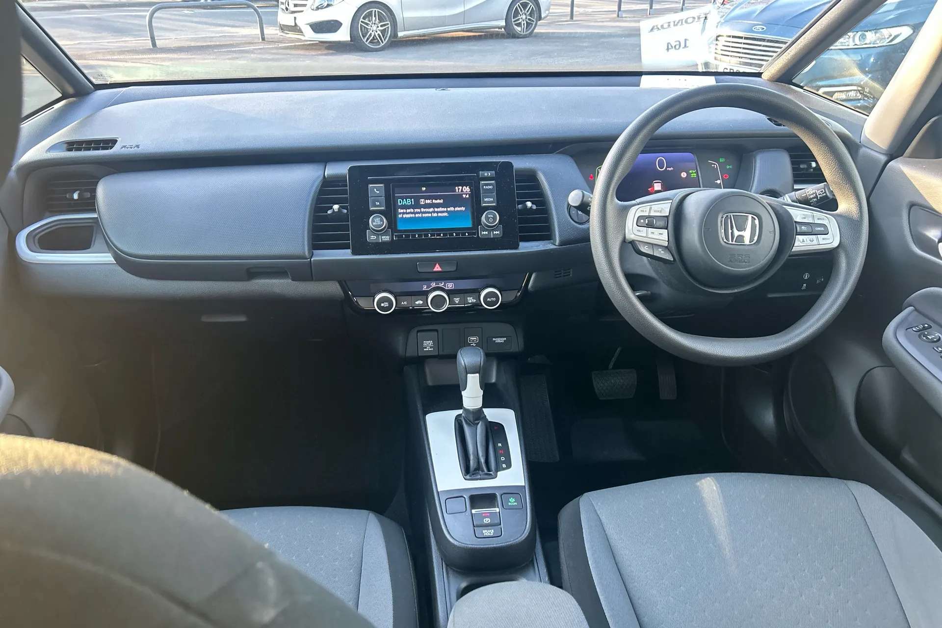 A 2022 HONDA JAZZ 1.5 i-MMD Hybrid SE 5dr eCVT A 2022 HONDA JAZZ 1.5 i-MMD Hybrid SE 5dr eCVT