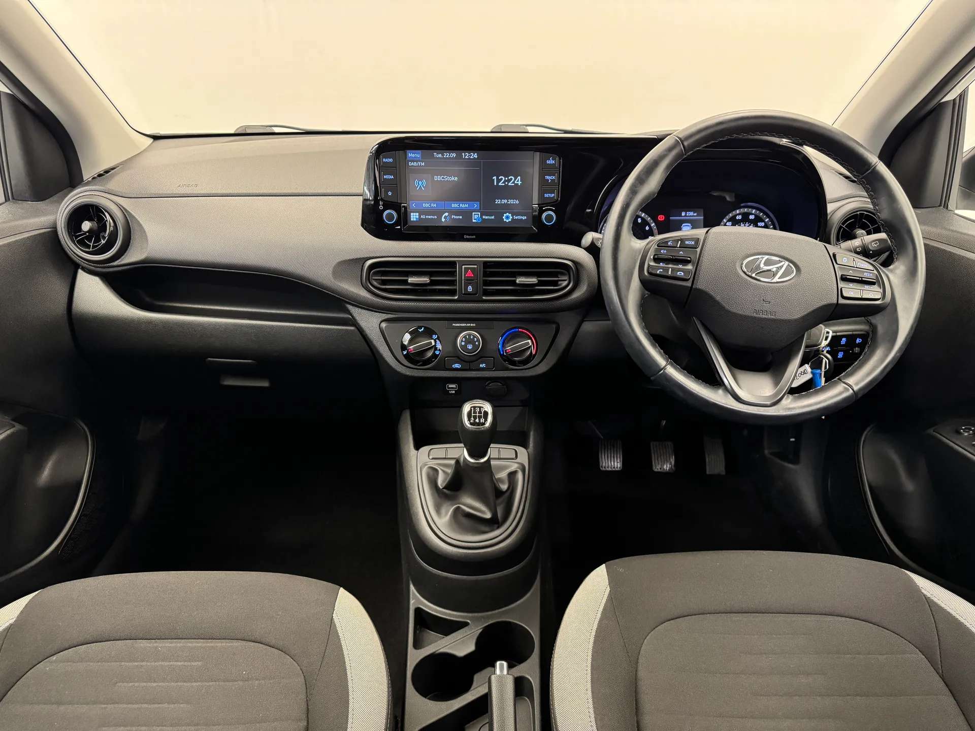 A 2020 HYUNDAI I10 1.0 MPi SE Connect 5dr A 2020 HYUNDAI I10 1.0 MPi SE Connect 5dr