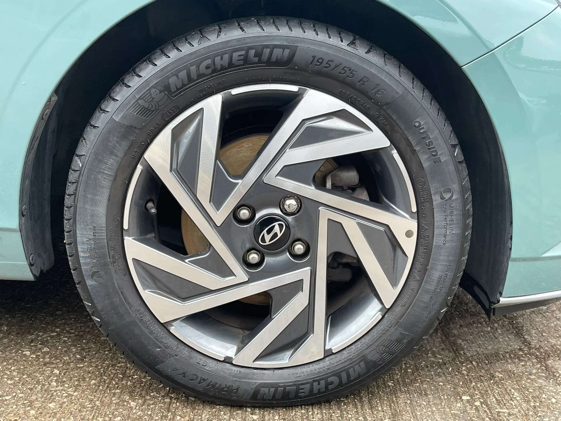 2024 HYUNDAI I20 2024 HYUNDAI I20