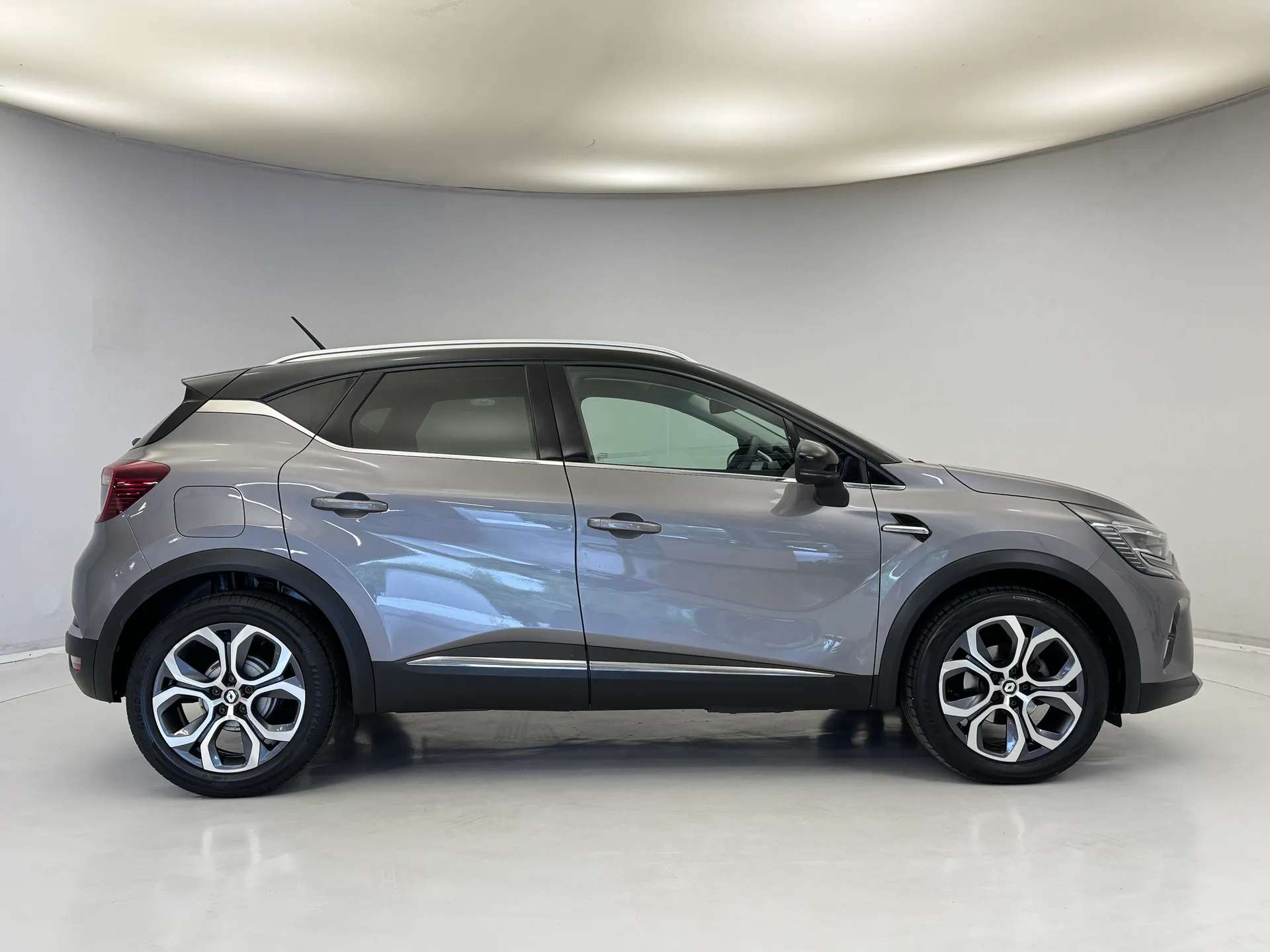 2022 RENAULT CAPTUR 2022 RENAULT CAPTUR