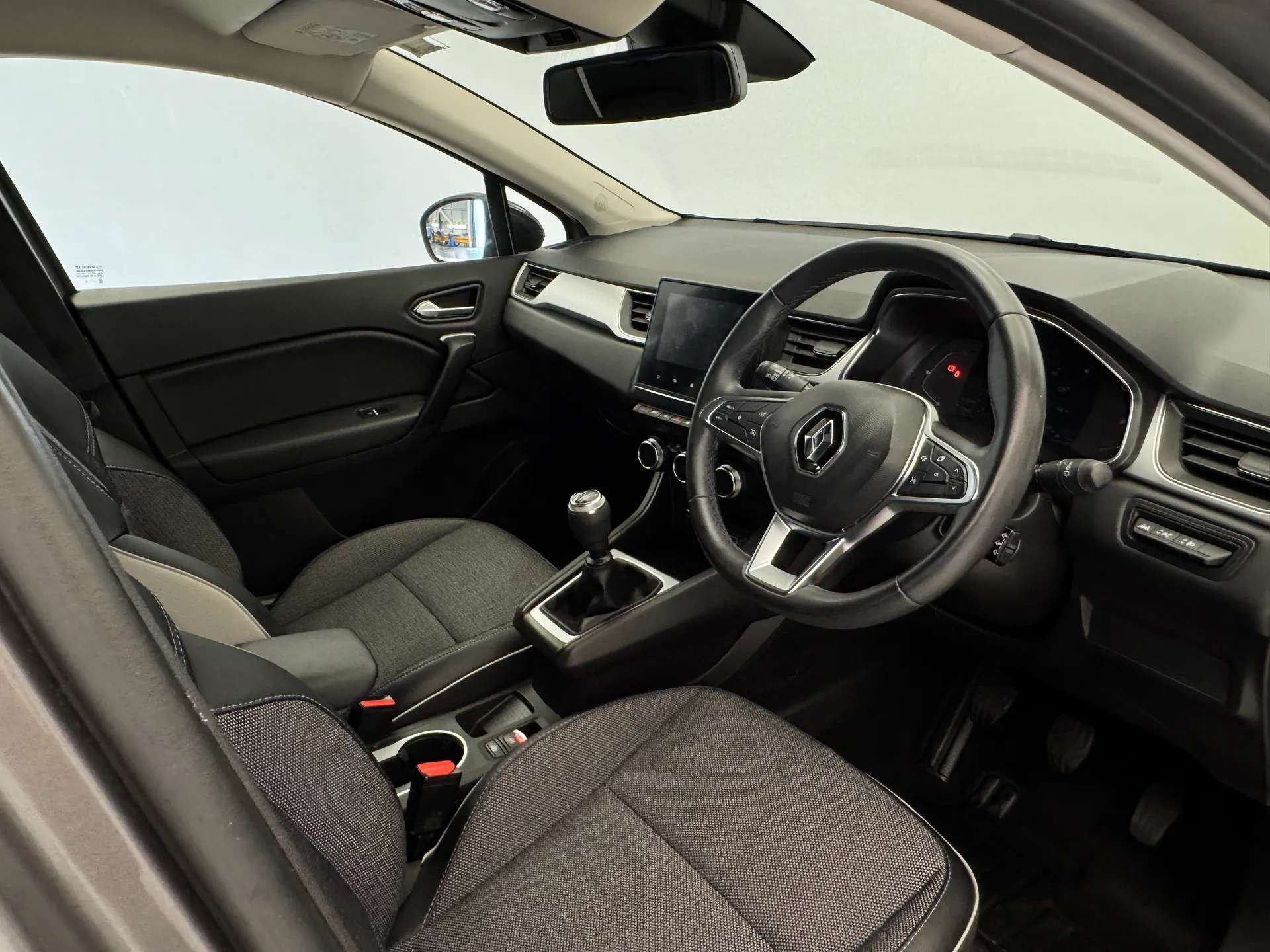 2022 RENAULT CAPTUR 2022 RENAULT CAPTUR