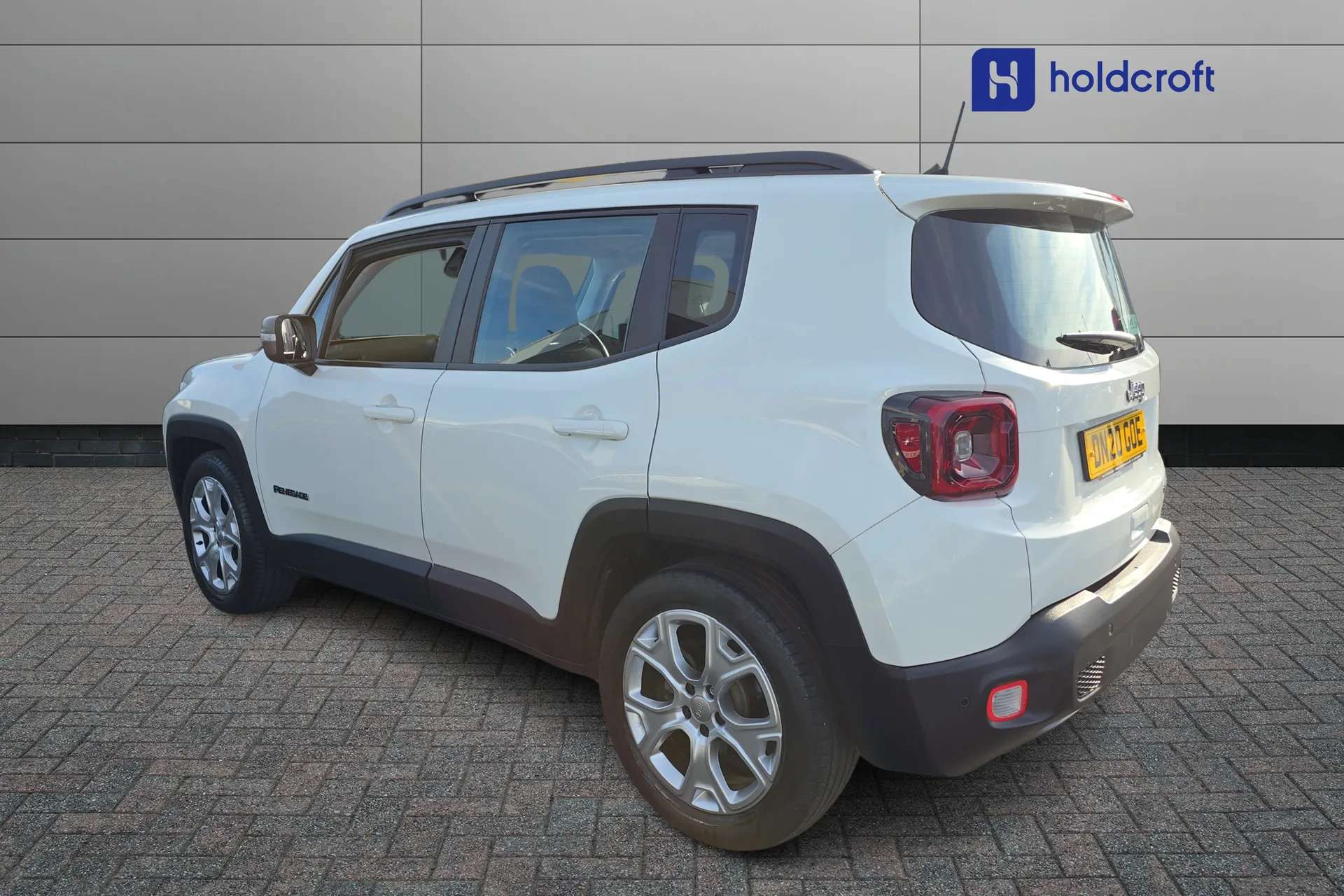 A 2020 JEEP RENEGADE 1.0 T3 GSE Limited 5dr A 2020 JEEP RENEGADE 1.0 T3 GSE Limited 5dr