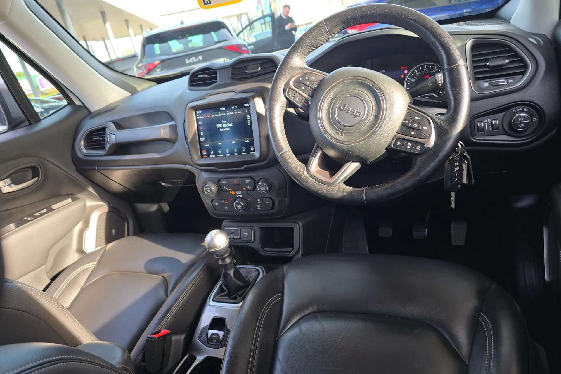 A 2020 JEEP RENEGADE 1.0 T3 GSE Limited 5dr A 2020 JEEP RENEGADE 1.0 T3 GSE Limited 5dr