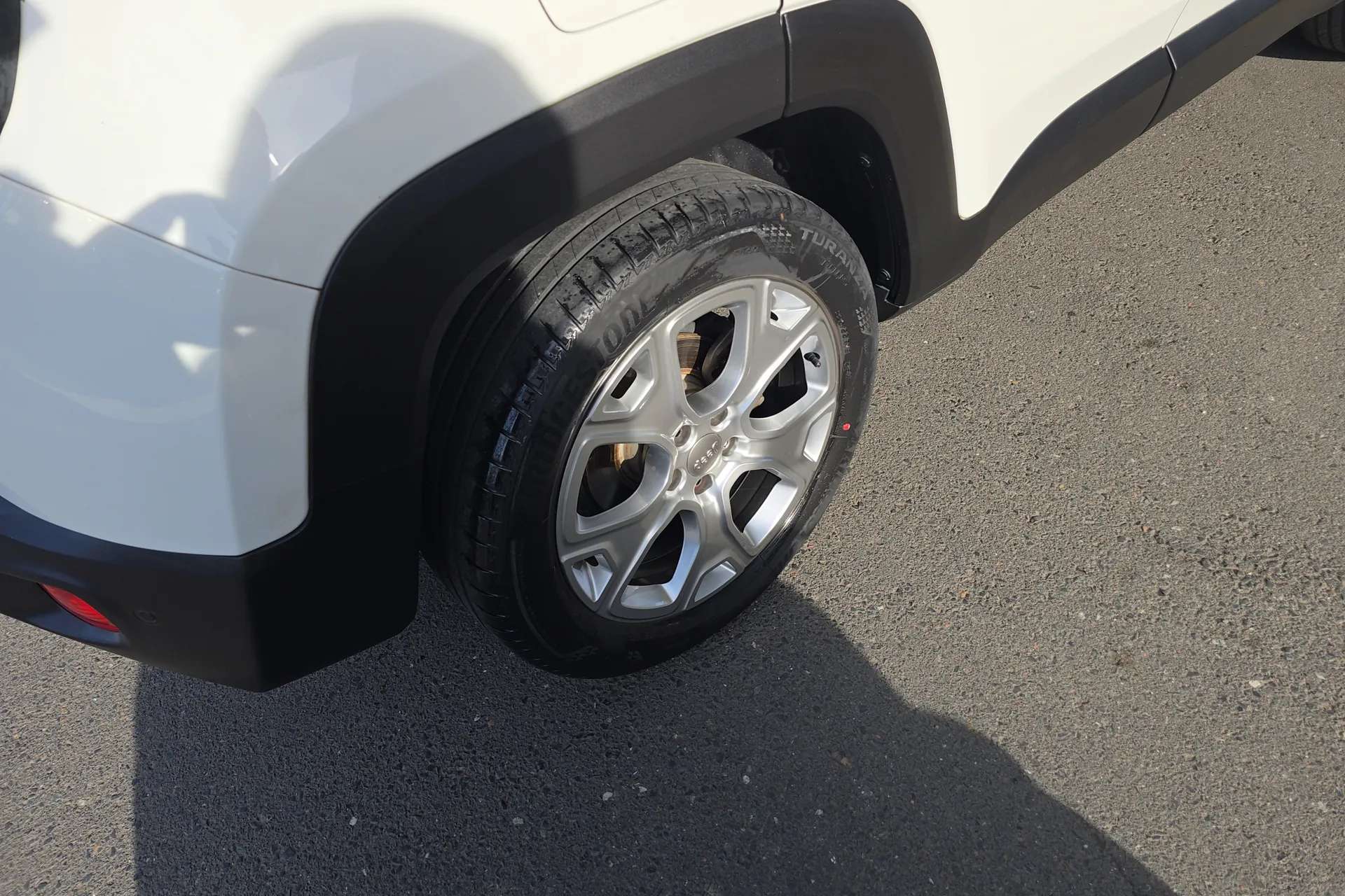 A 2020 JEEP RENEGADE 1.0 T3 GSE Limited 5dr A 2020 JEEP RENEGADE 1.0 T3 GSE Limited 5dr