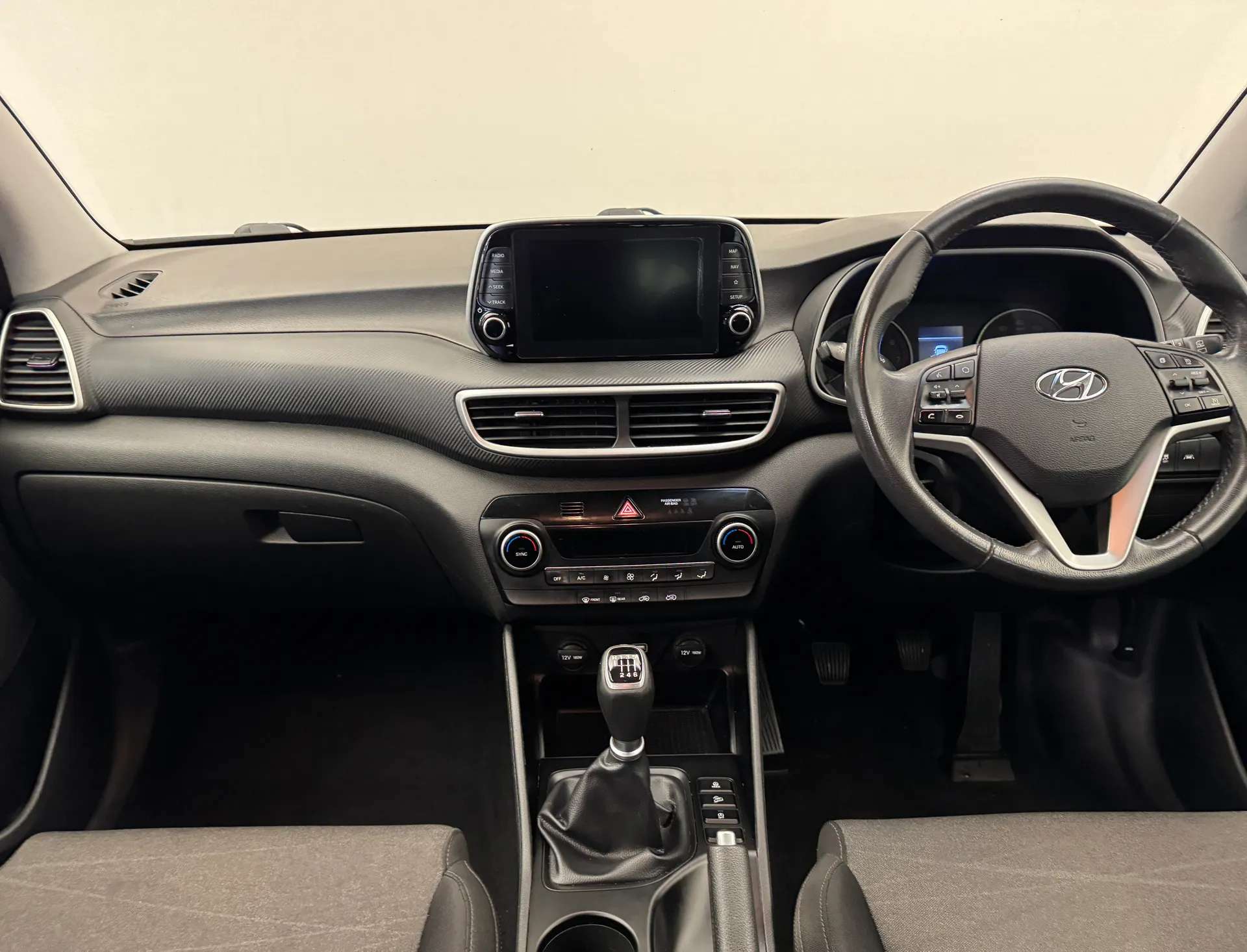 A 2019 HYUNDAI TUCSON 1.6 GDi SE Nav 5dr 2WD A 2019 HYUNDAI TUCSON 1.6 GDi SE Nav 5dr 2WD